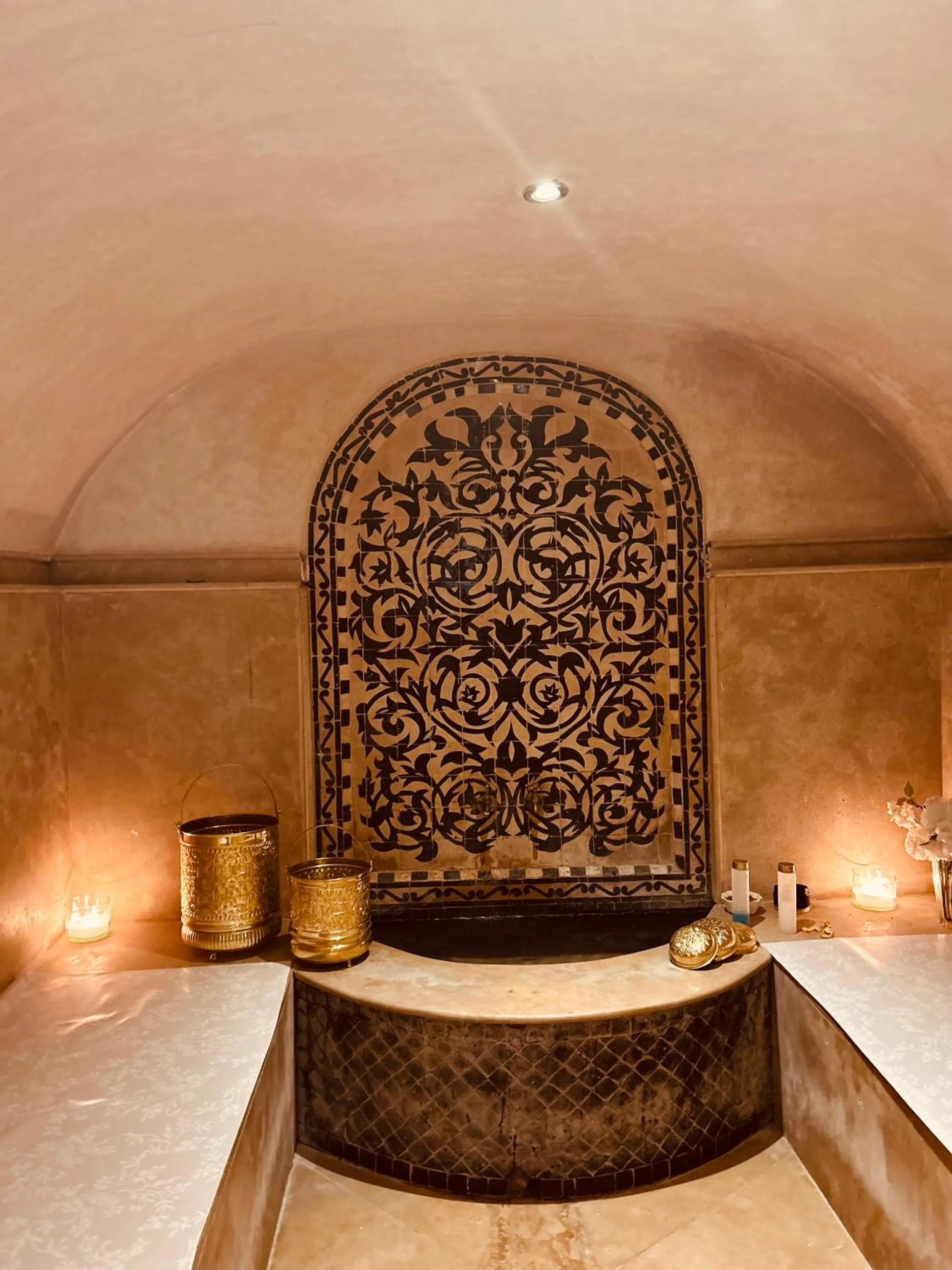 Hot Spring Bath, Bed in Riad Tsar Mimoun