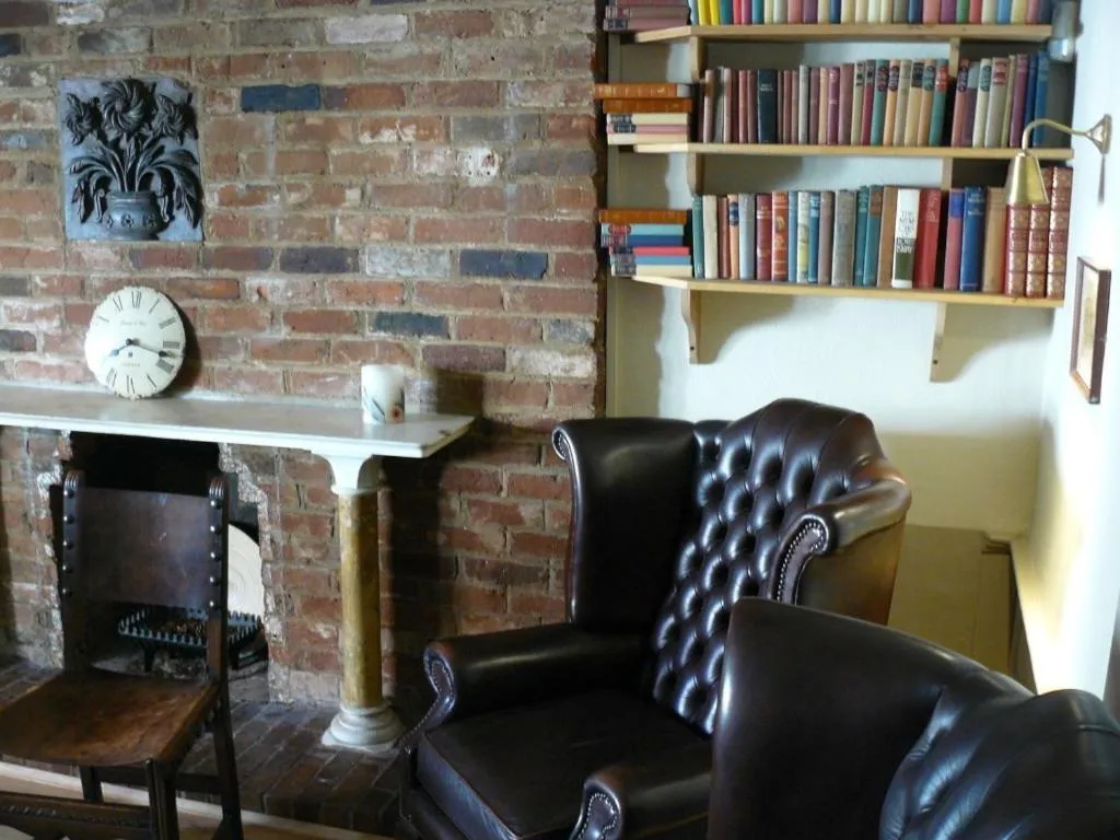 Living room in The Black Bull Inn