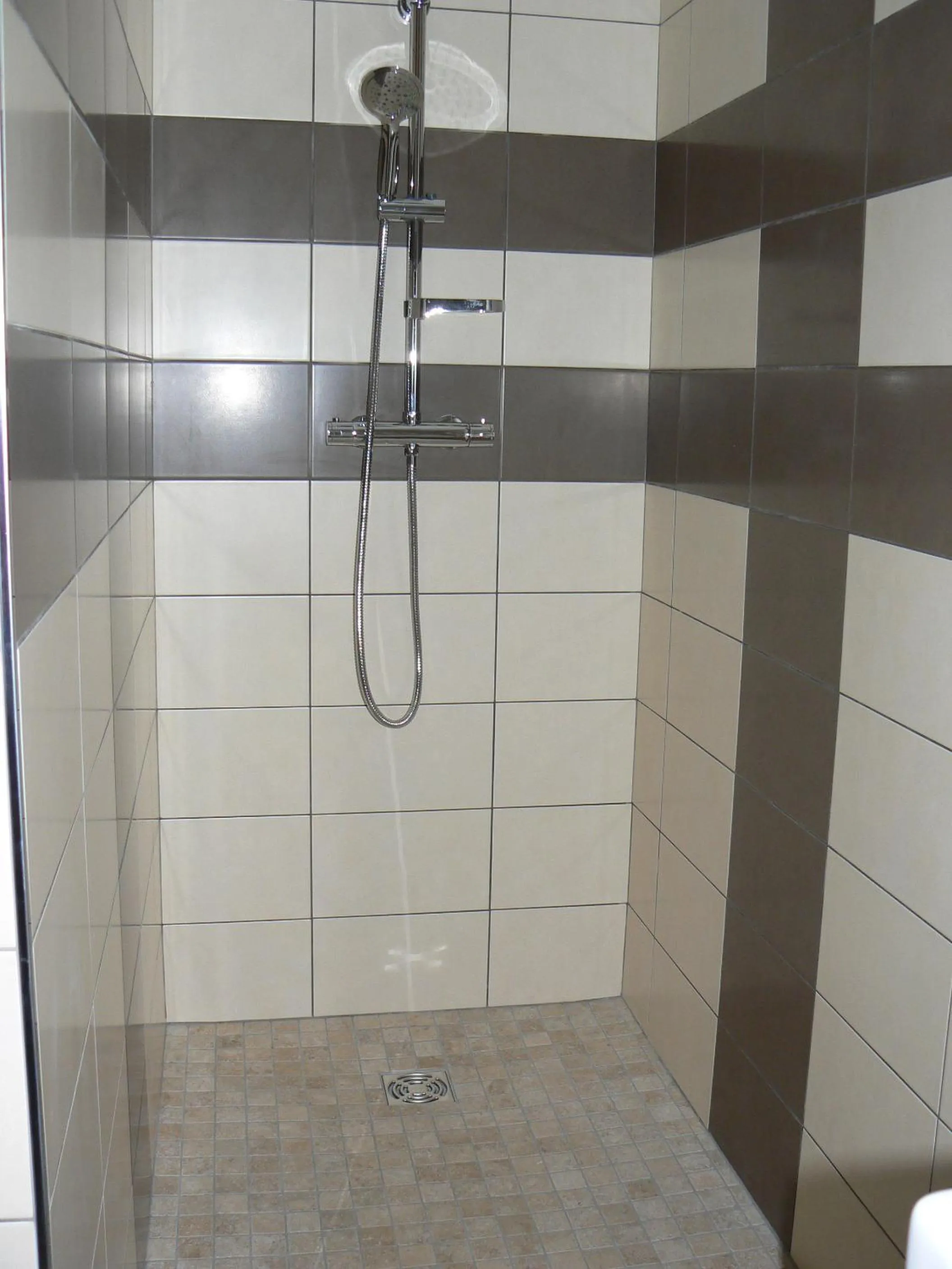Shower in Le Mas de Magnaou