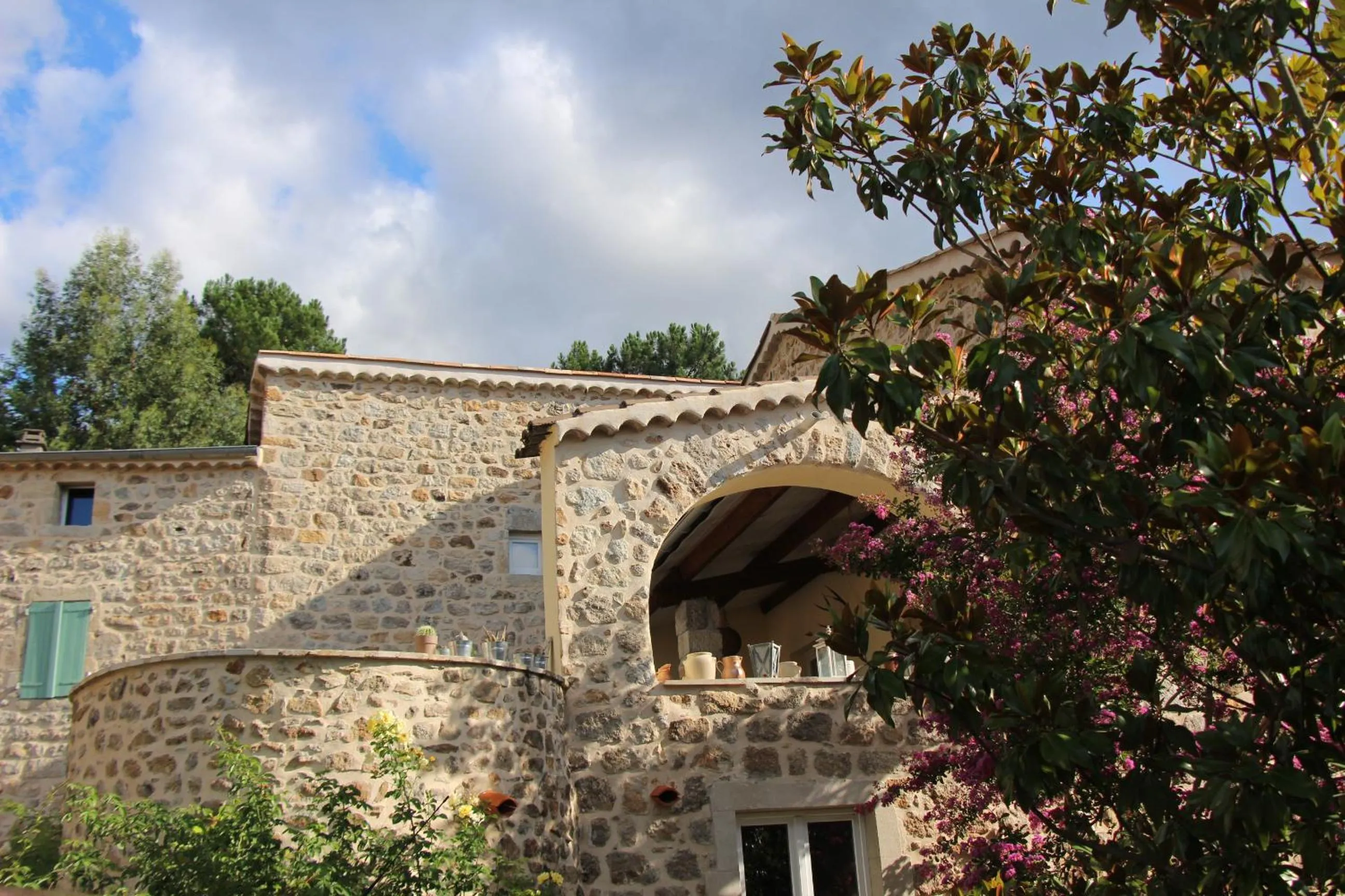 Facade/entrance in Le Mas de Magnaou