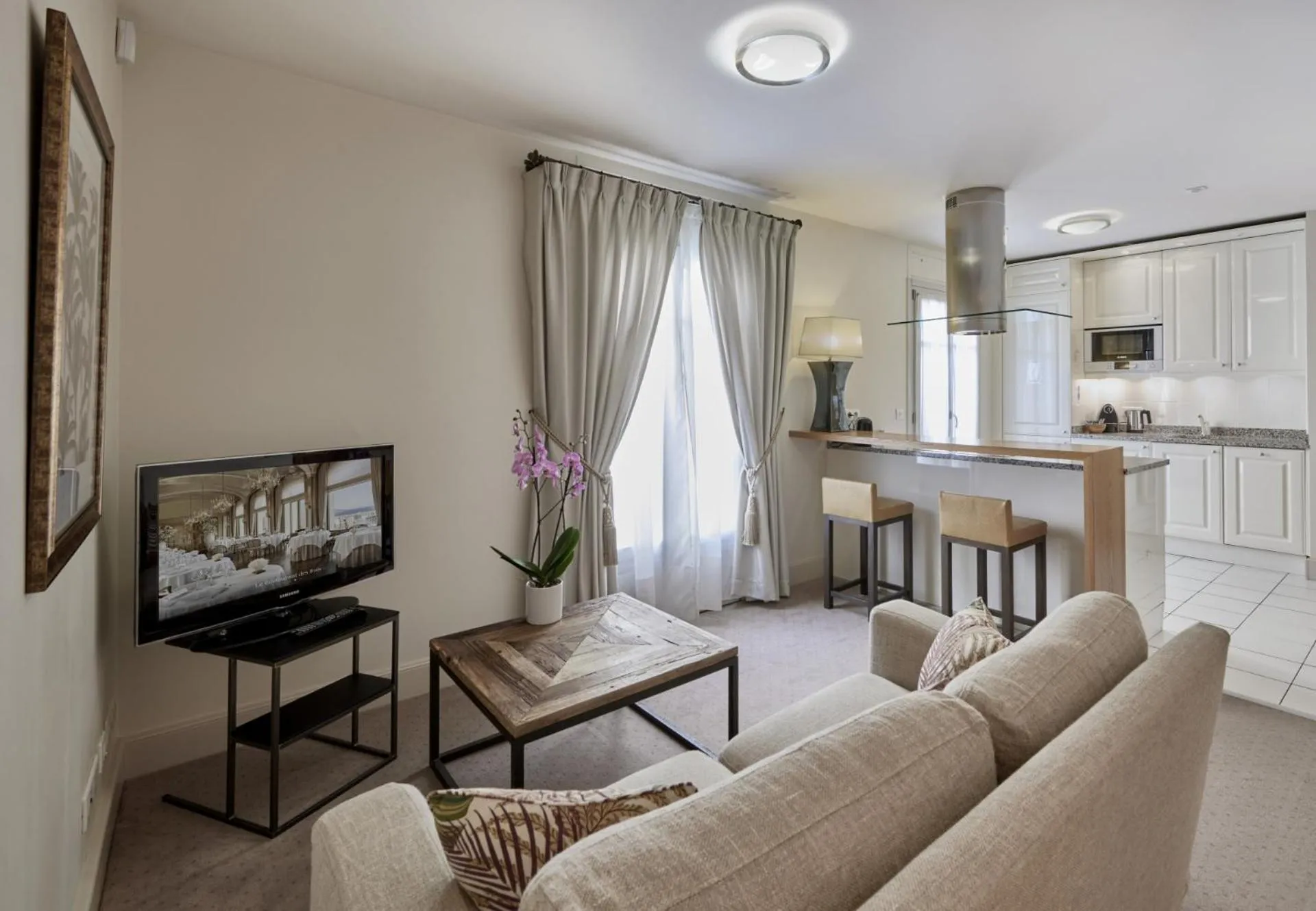 TV and multimedia in La Résidence de La Réserve