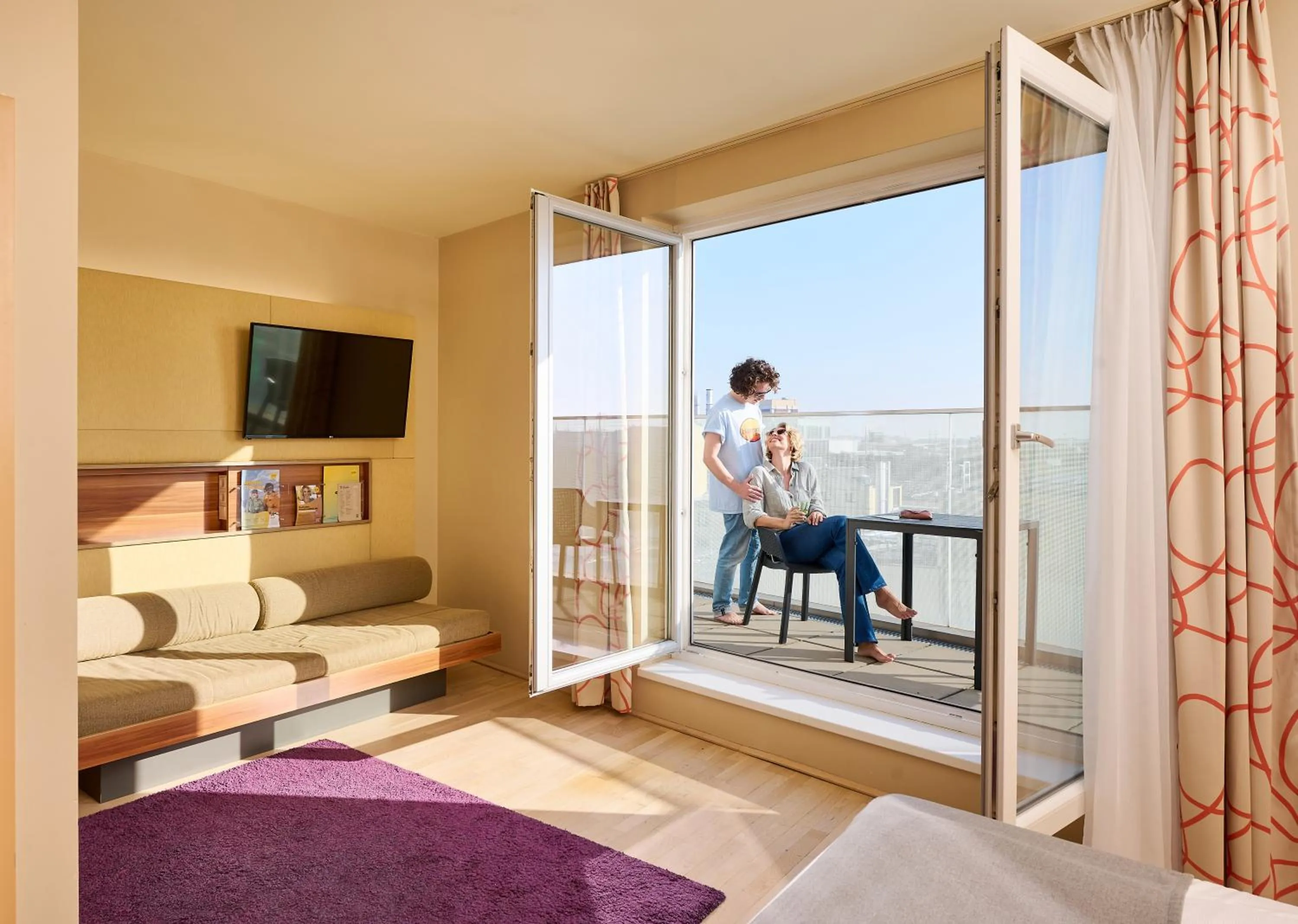 TV and multimedia in JUFA Hotel Wien City