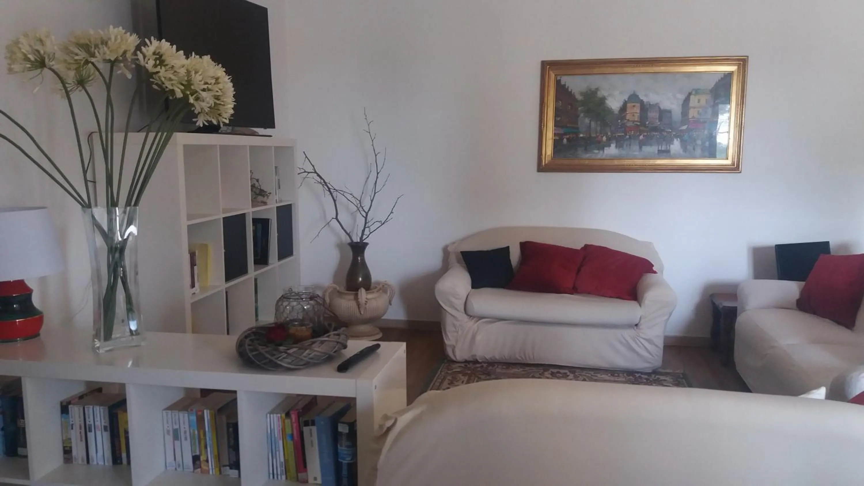 Communal lounge/ TV room in Hotel Tirrenia