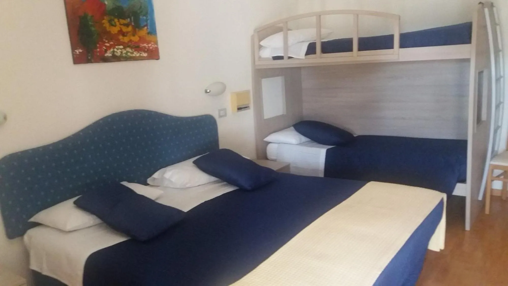 Photo of the whole room, Bed in Hotel Tirrenia