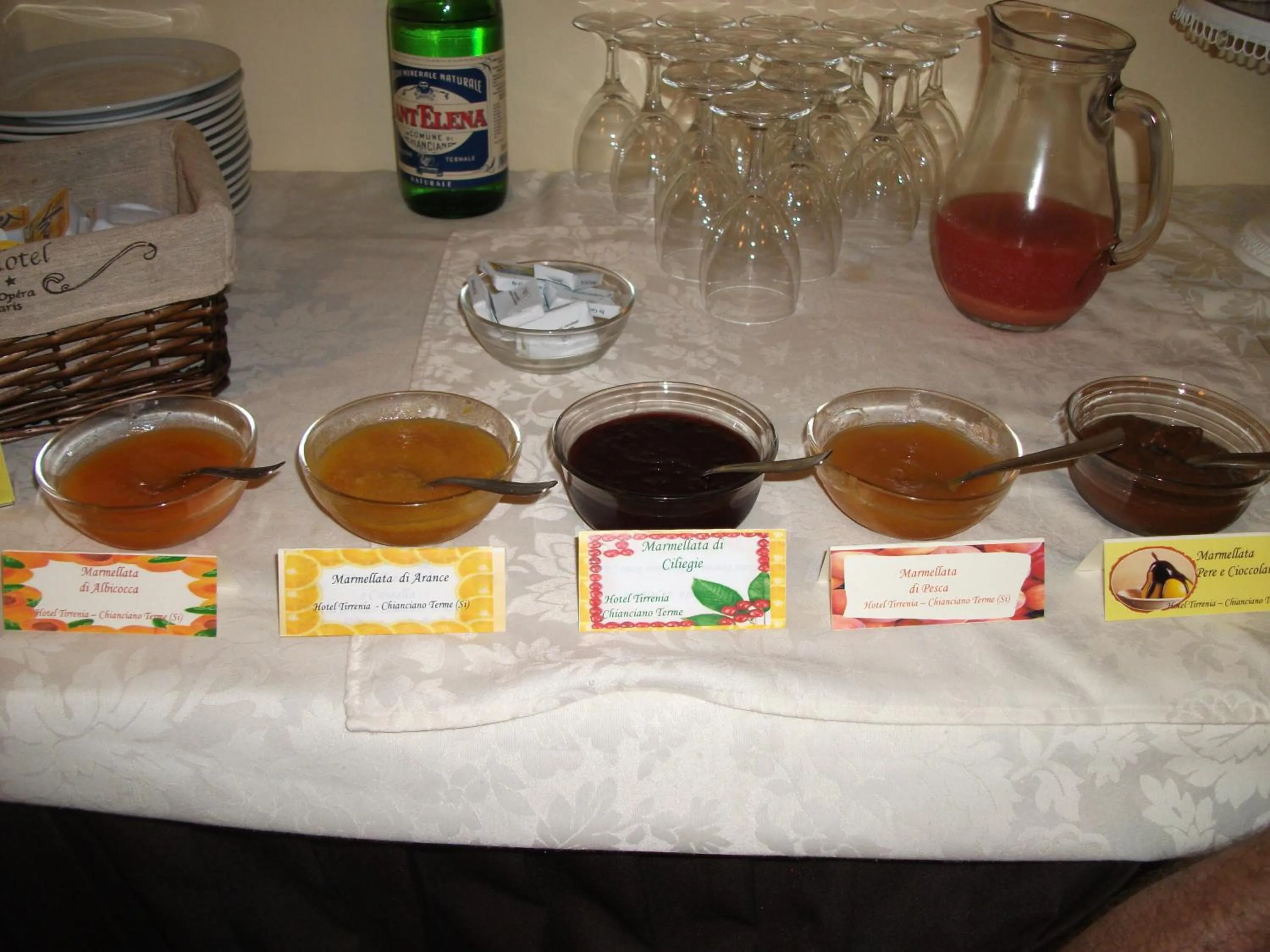 Buffet breakfast in Hotel Tirrenia