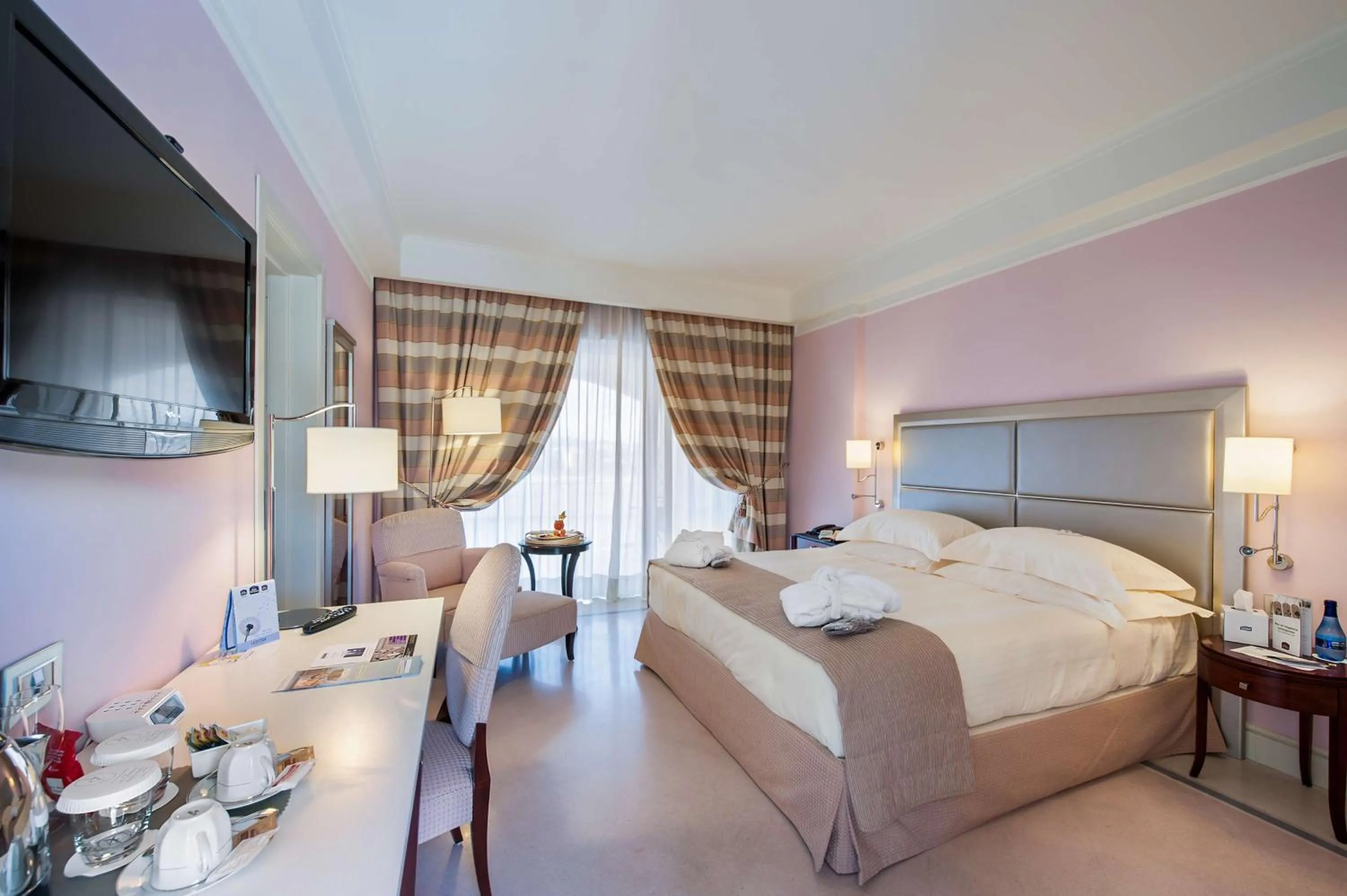 Photo of the whole room, Bed in Best Western Premier Villa Fabiano Palace Hotel