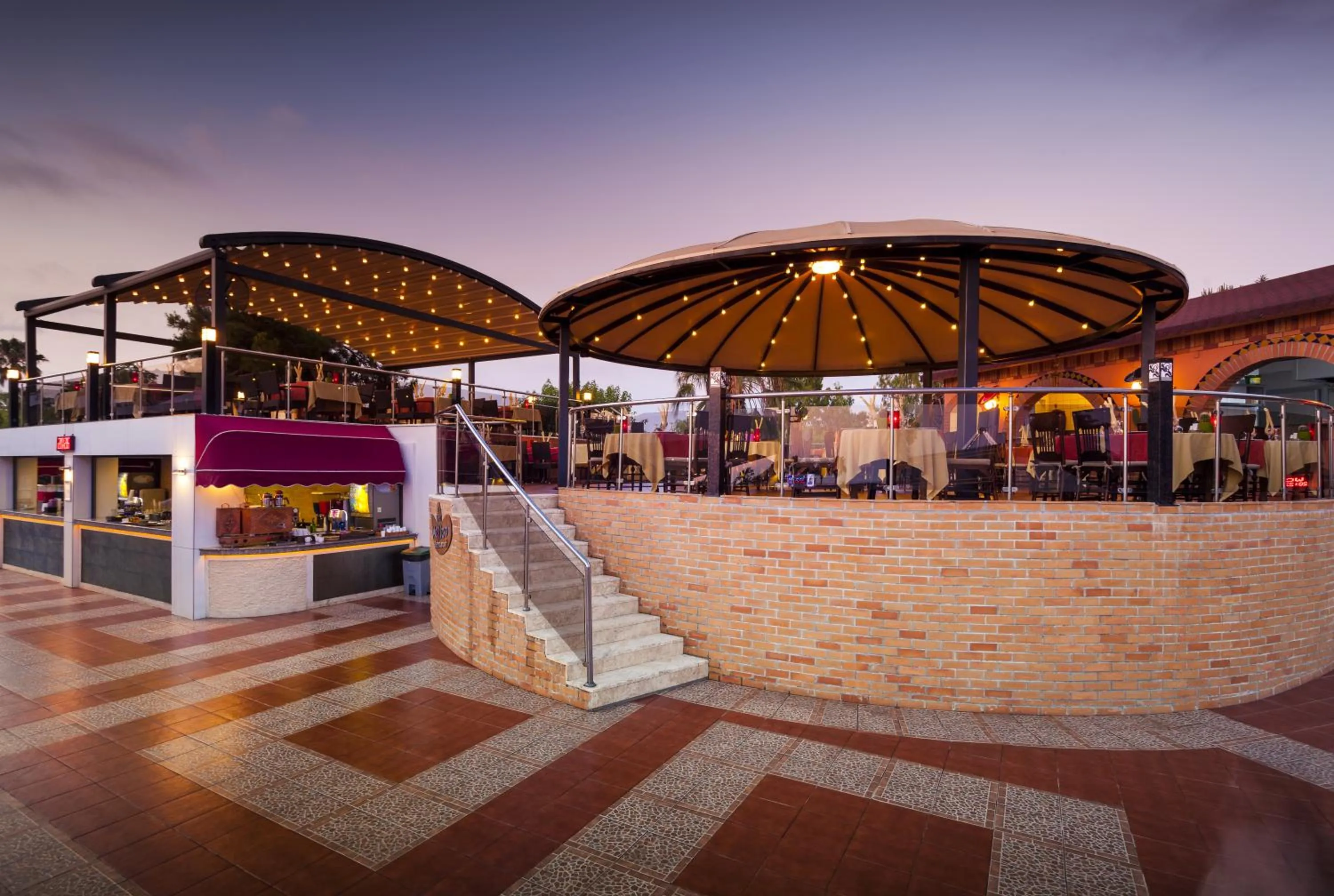 Restaurant/places to eat in Club Hotel Turan Prince World - Kids Concept