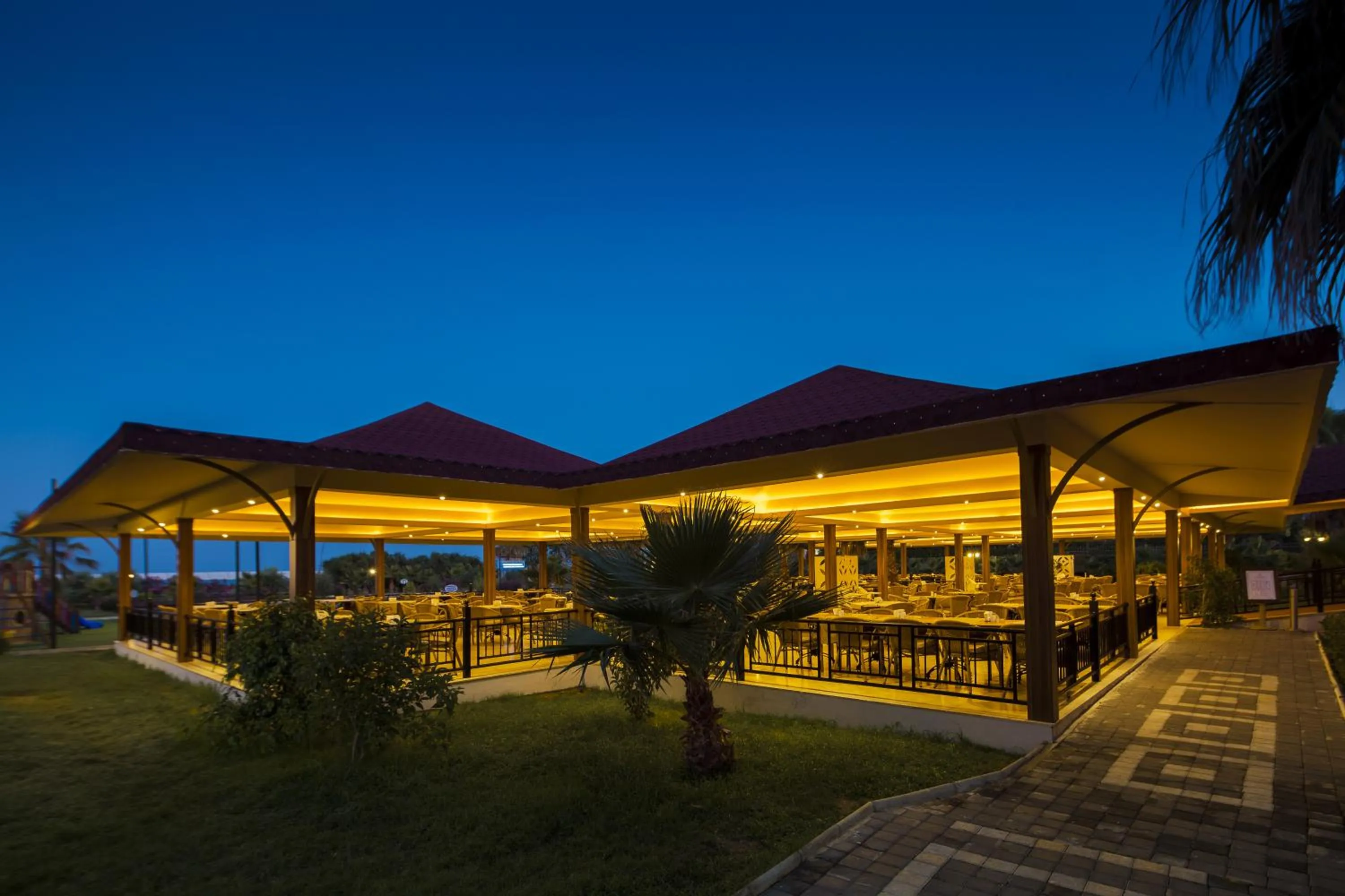 Restaurant/places to eat in Club Hotel Turan Prince World - Kids Concept