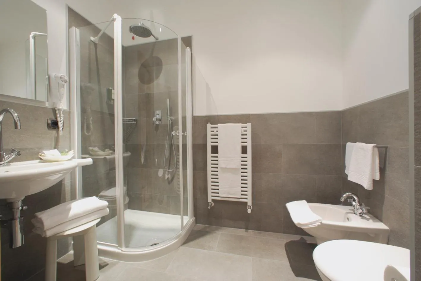 Bathroom in Hotel Savoia dal 1924