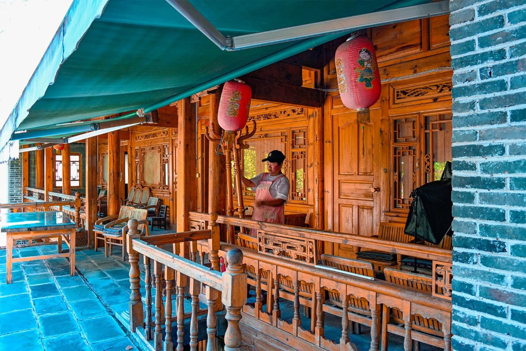 Balcony/Terrace in Tiger Leaping Gorge Sean’s Spring Guesthouse