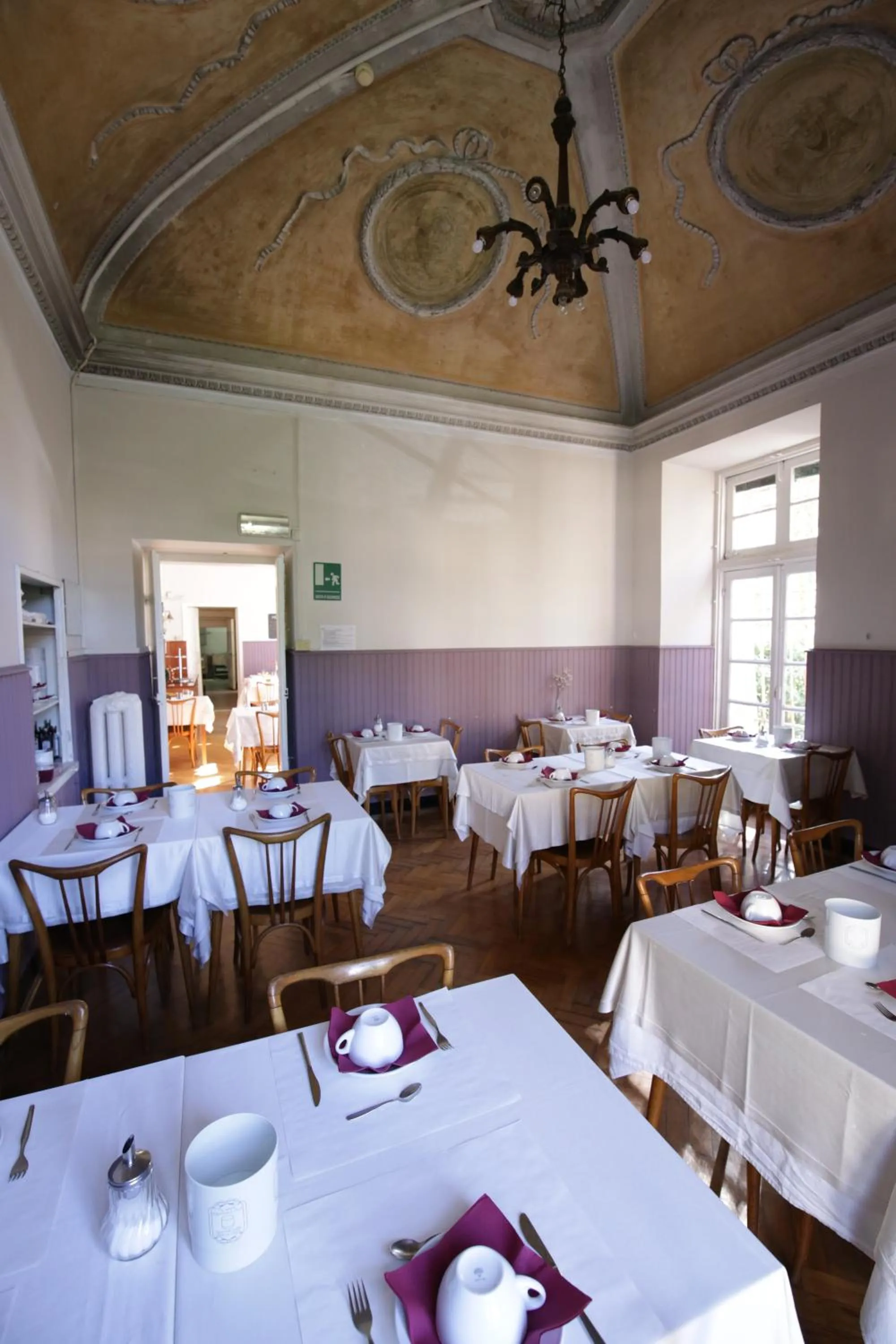 Restaurant/places to eat in Hotel Villa Bonera
