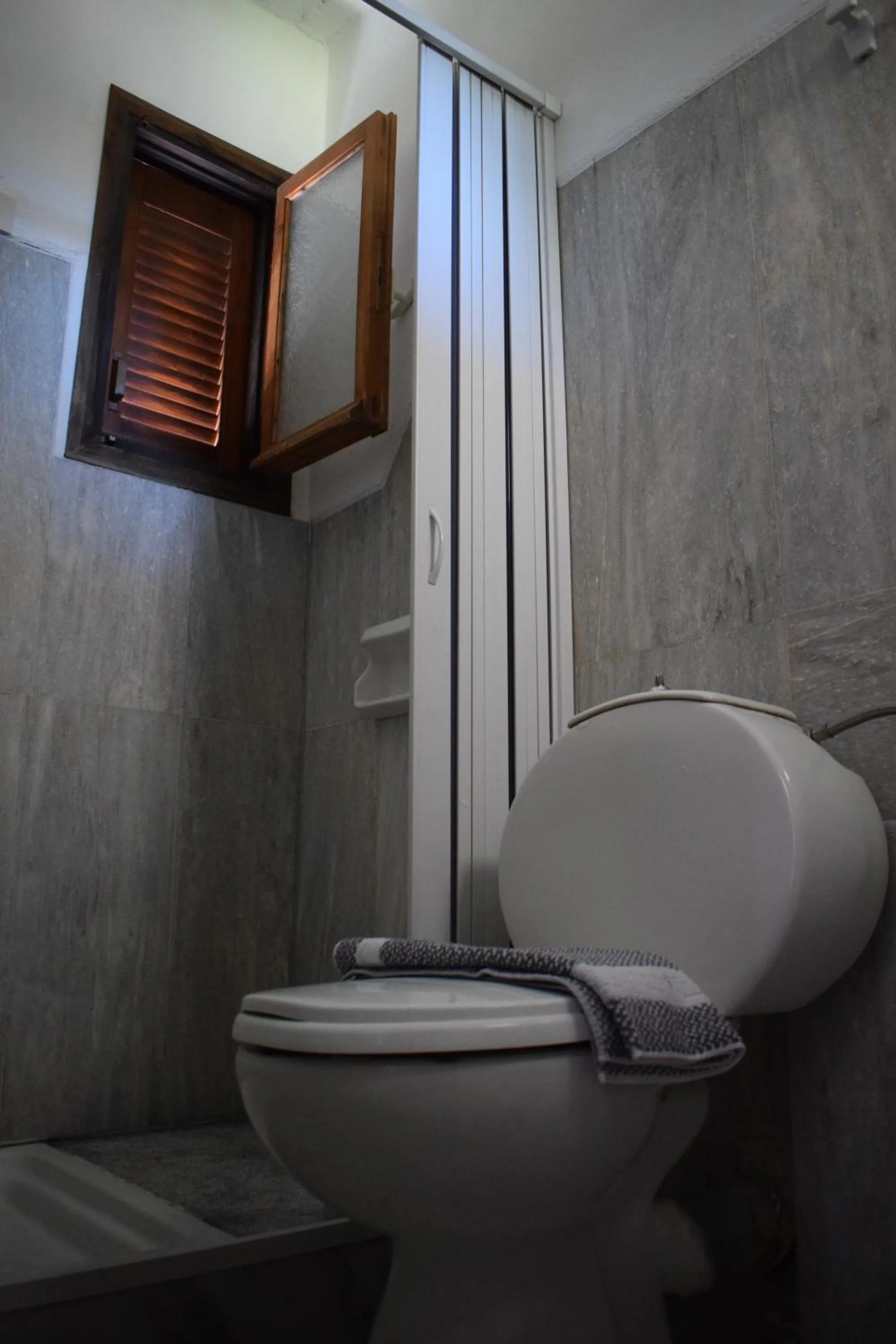 Shower in Porto Galini