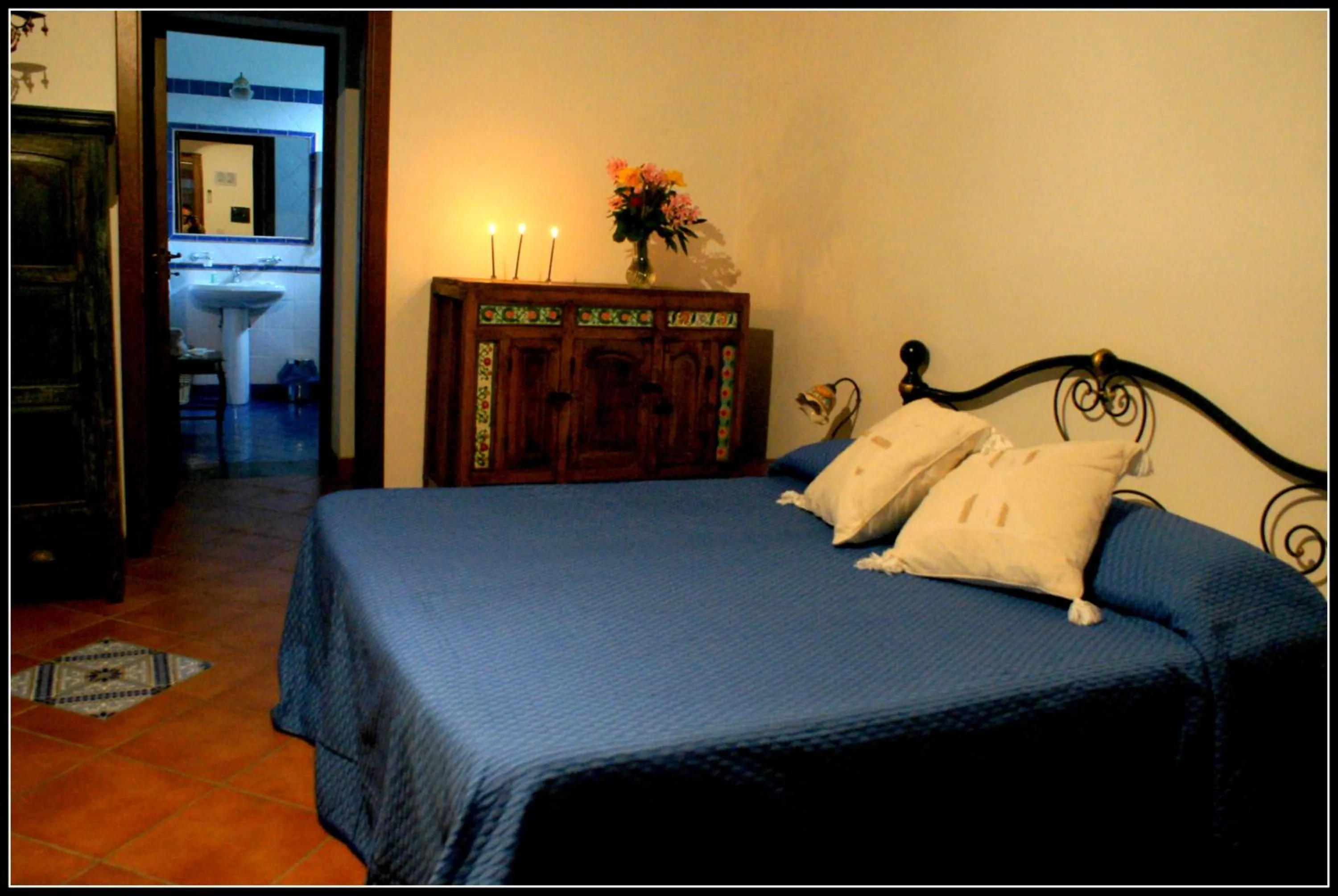 Photo of the whole room, Bed in Pedra Residence