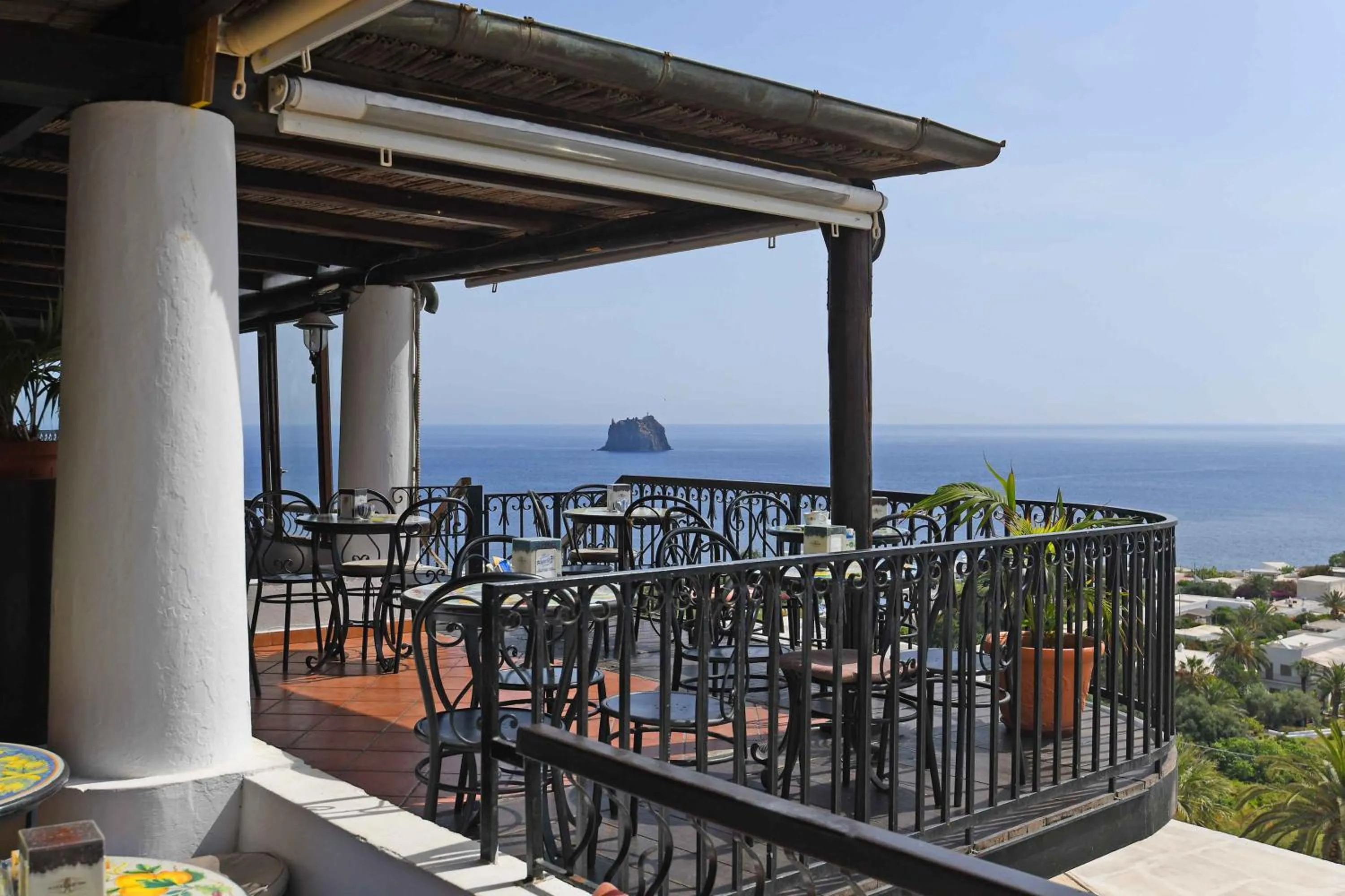 Breakfast in Pedra Residence