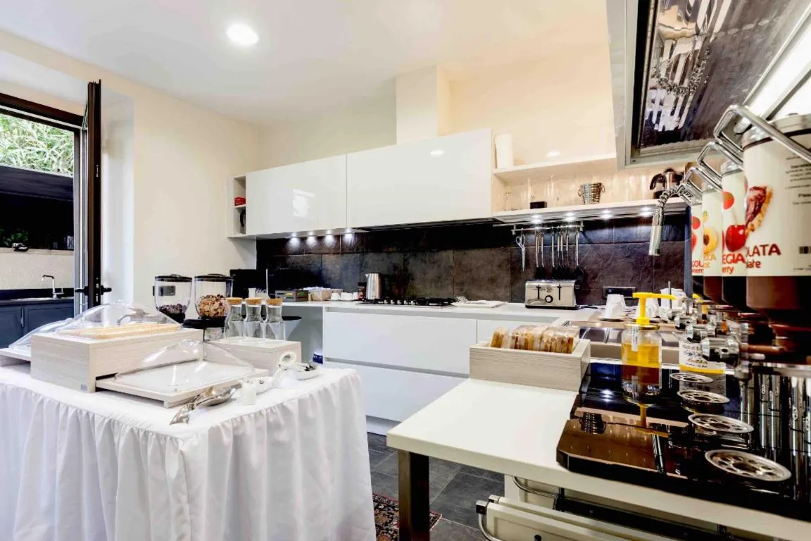 Coffee/tea facilities in Borgo Antico XIX sec.