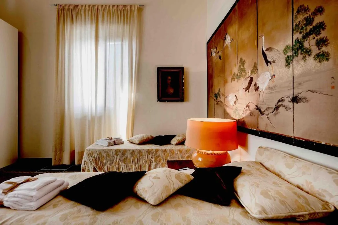 Photo of the whole room, Bed in Borgo Antico XIX sec.