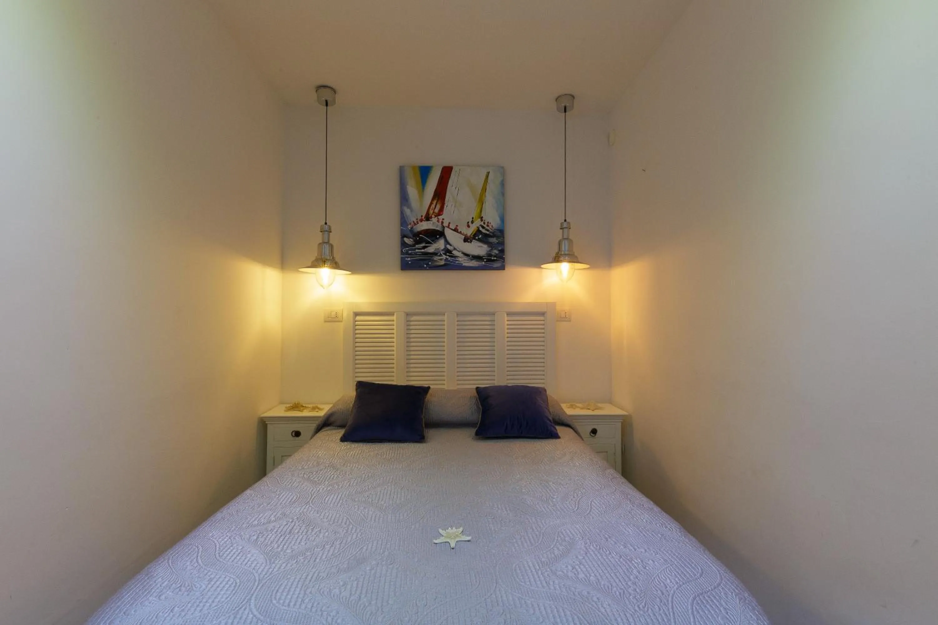 Bedroom, Bed in 14 Leoni