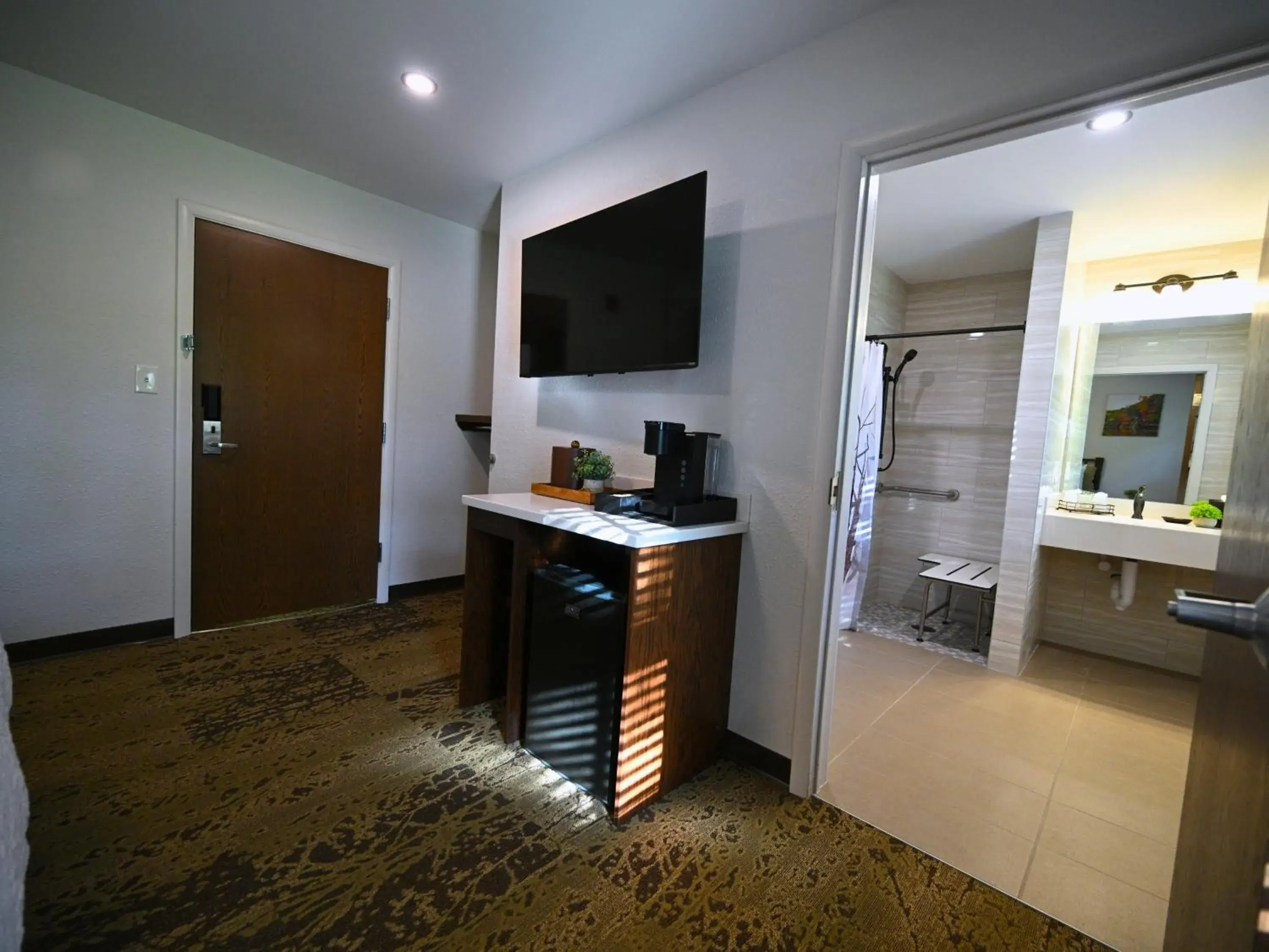 Double Room - Disability Access in Turkey Run Inn & Cabins Double Room - Disability Access in Turkey Run Inn & Cabins