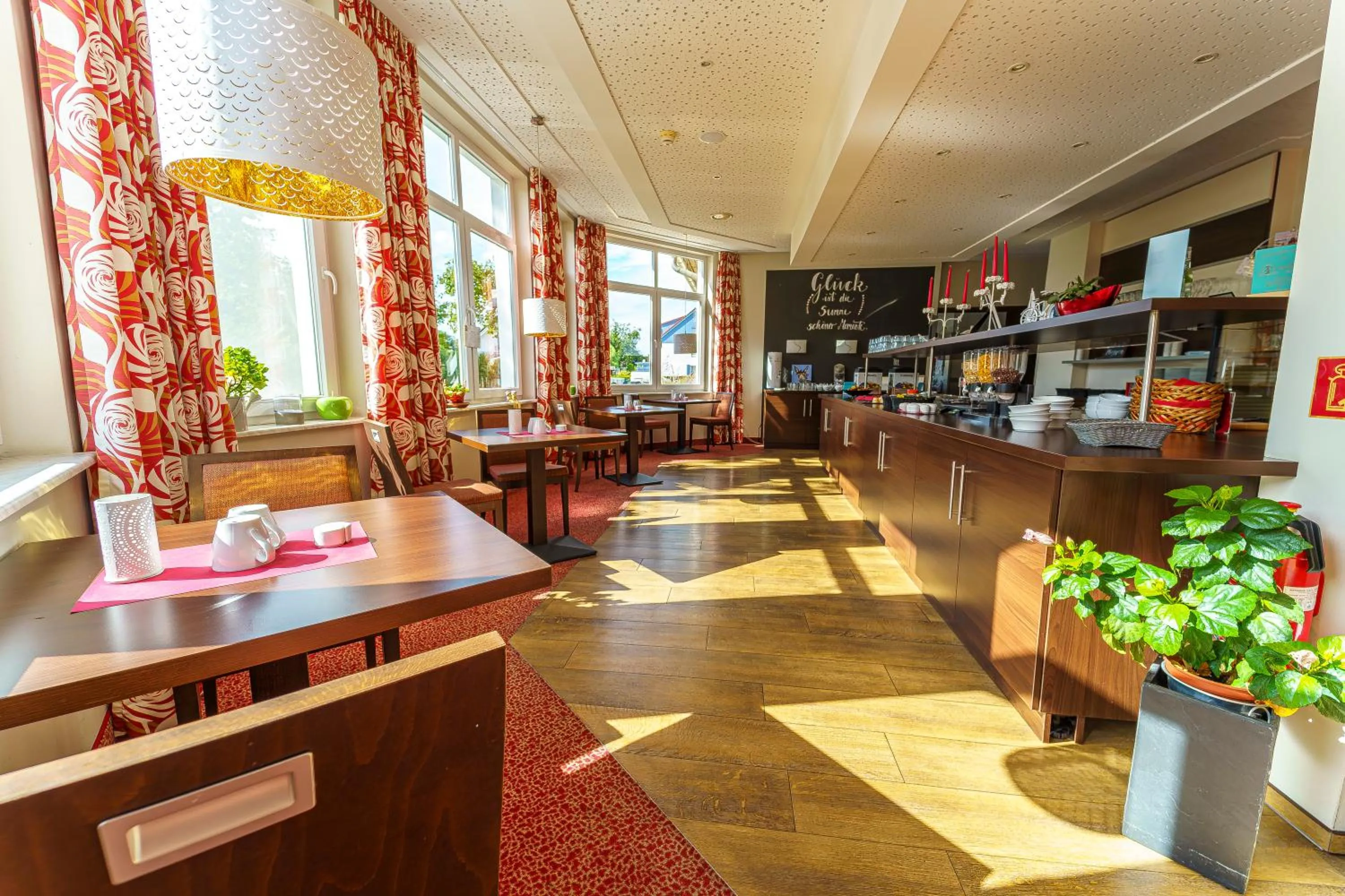 Restaurant/places to eat in Einklang - Dein Hotel am Südhorn