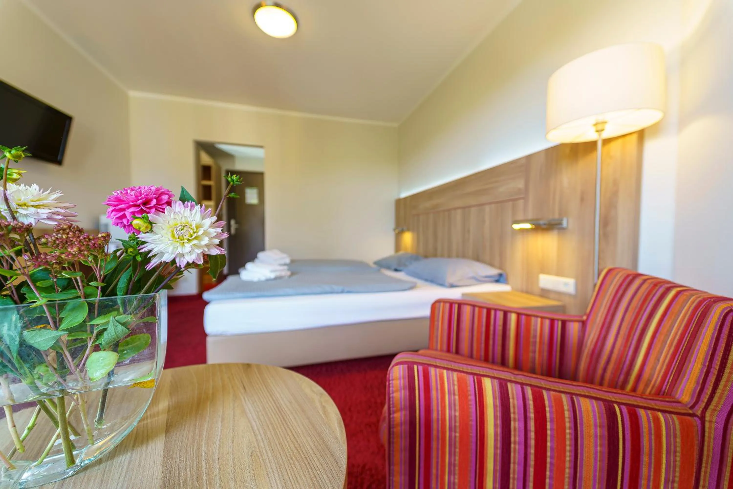 Bed in Einklang - Dein Hotel am Südhorn