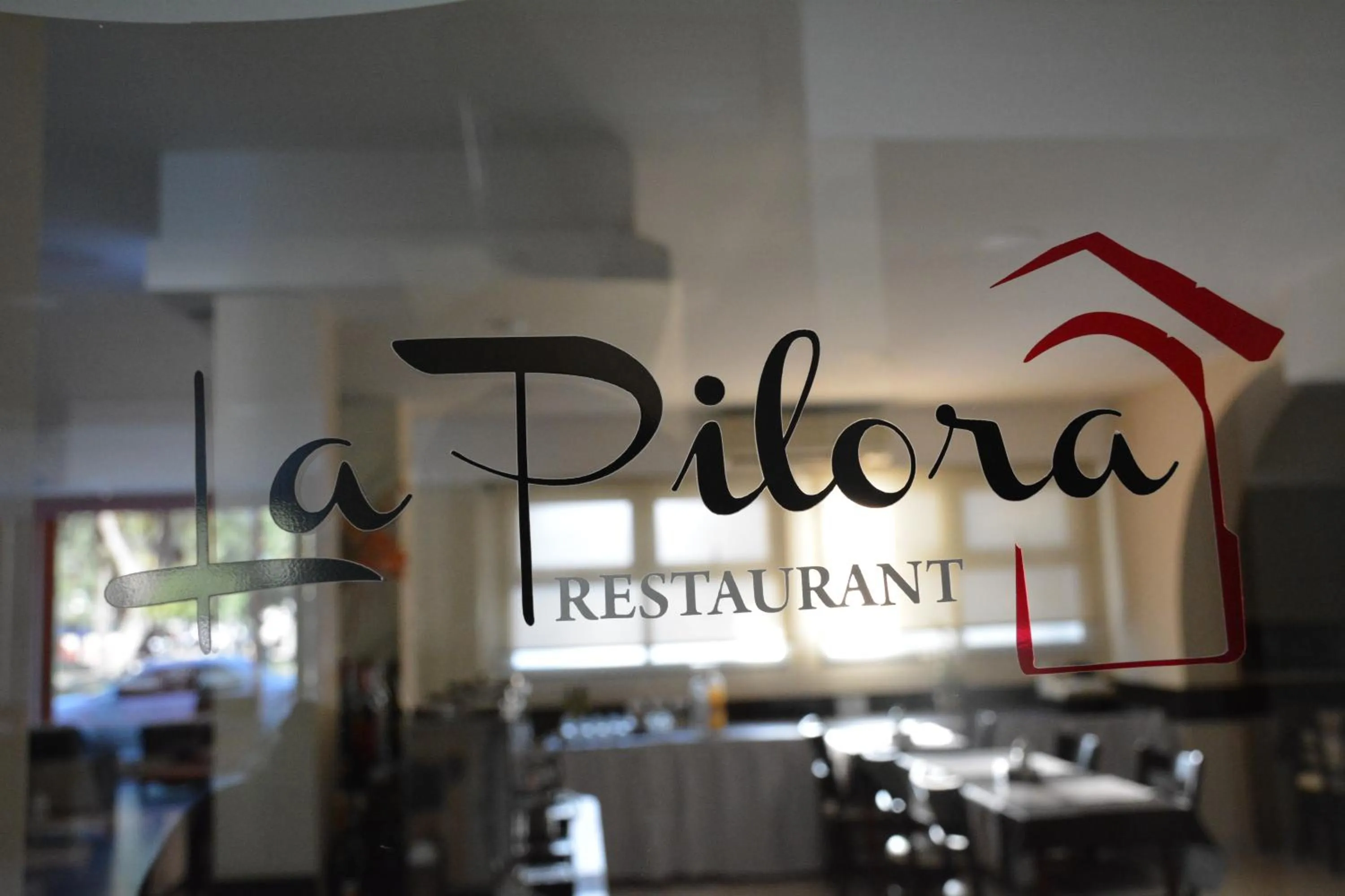 Restaurant/places to eat in Hotel Termal Emperatriz Termas de Río Hondo