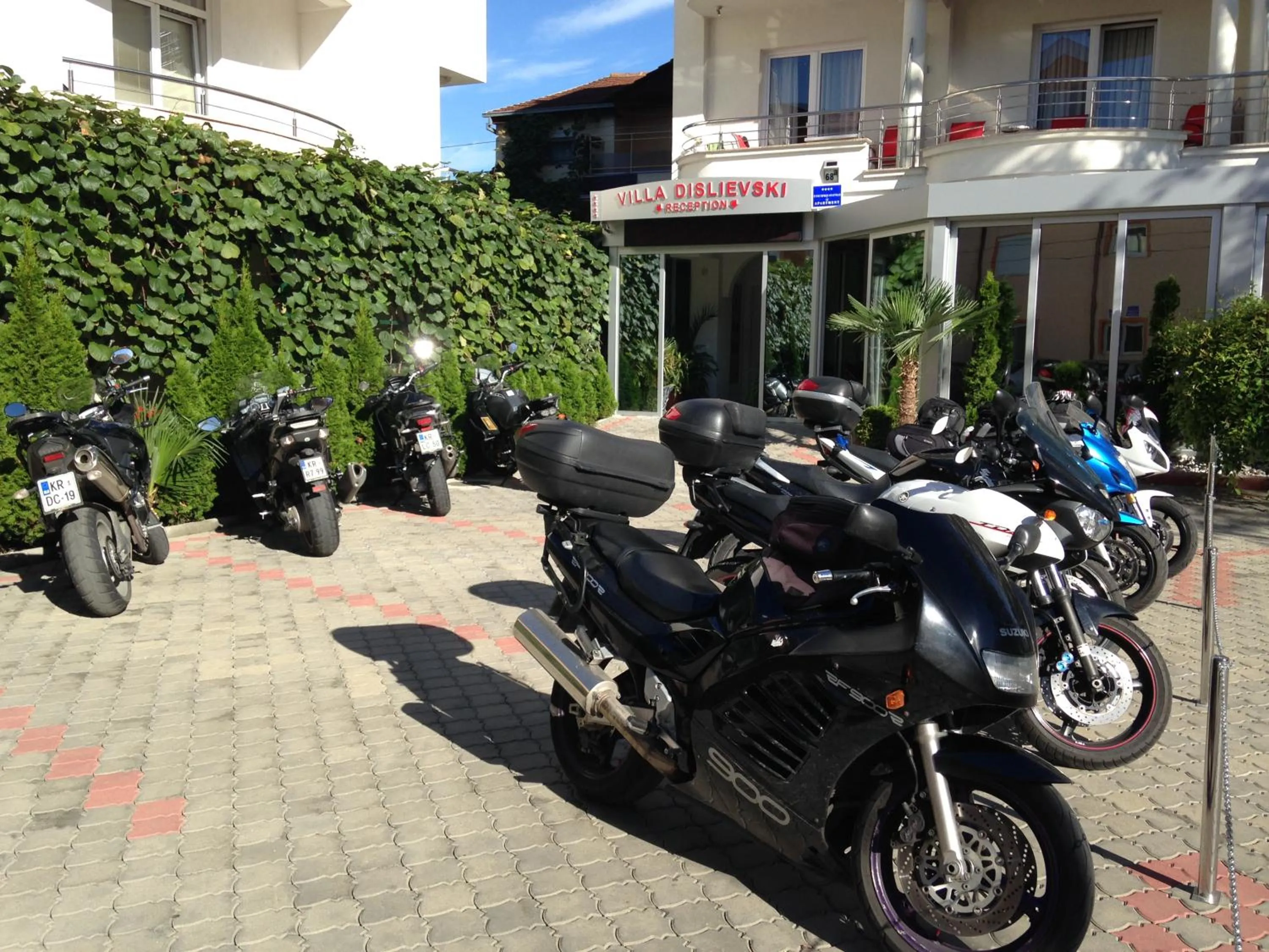 Property building in Villa Dislievski