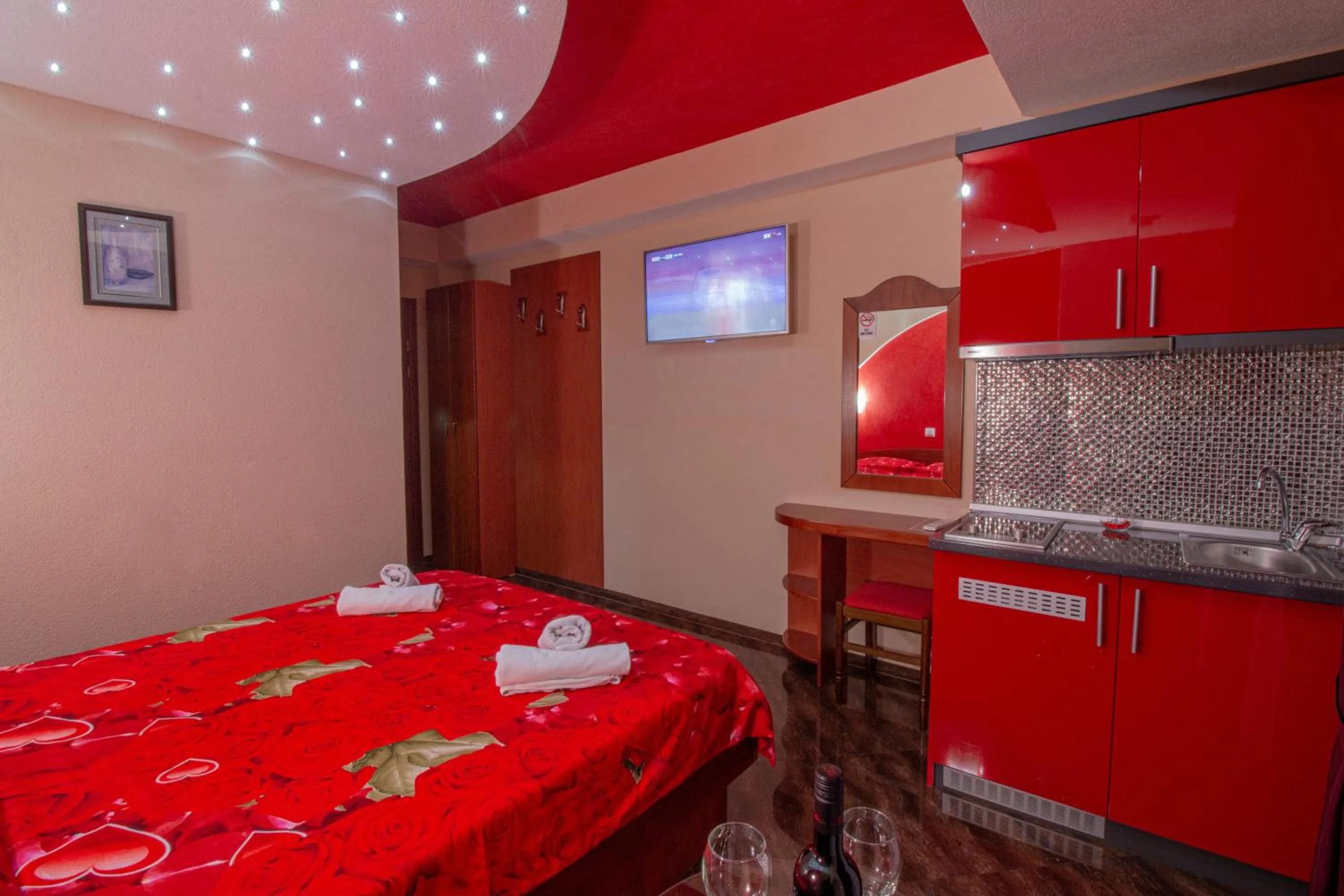 Photo of the whole room, Bed in Villa Dislievski