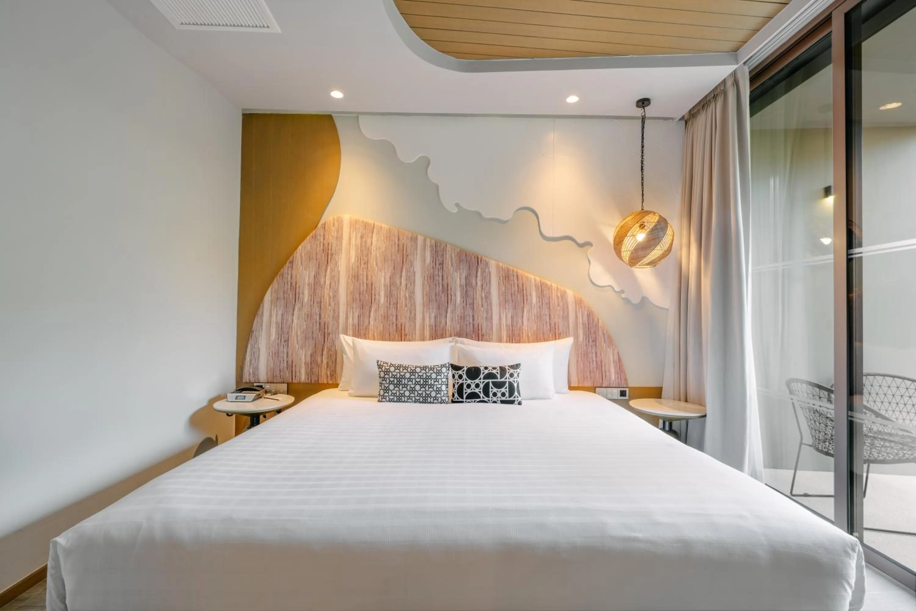 Bedroom, Bed in Metadee Concept Hotel