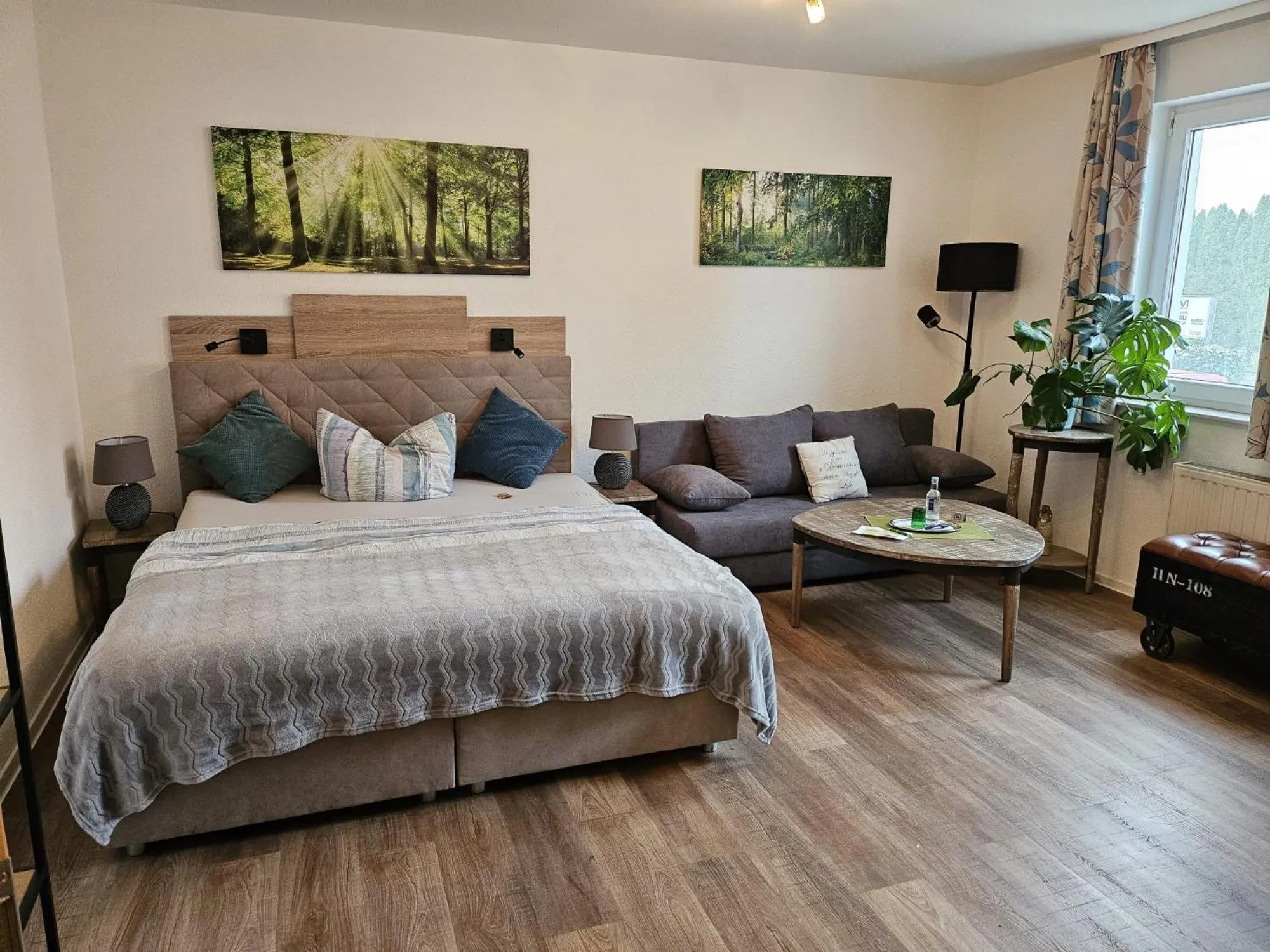 Photo of the whole room in Landhotel "Zum ersten Siedler"