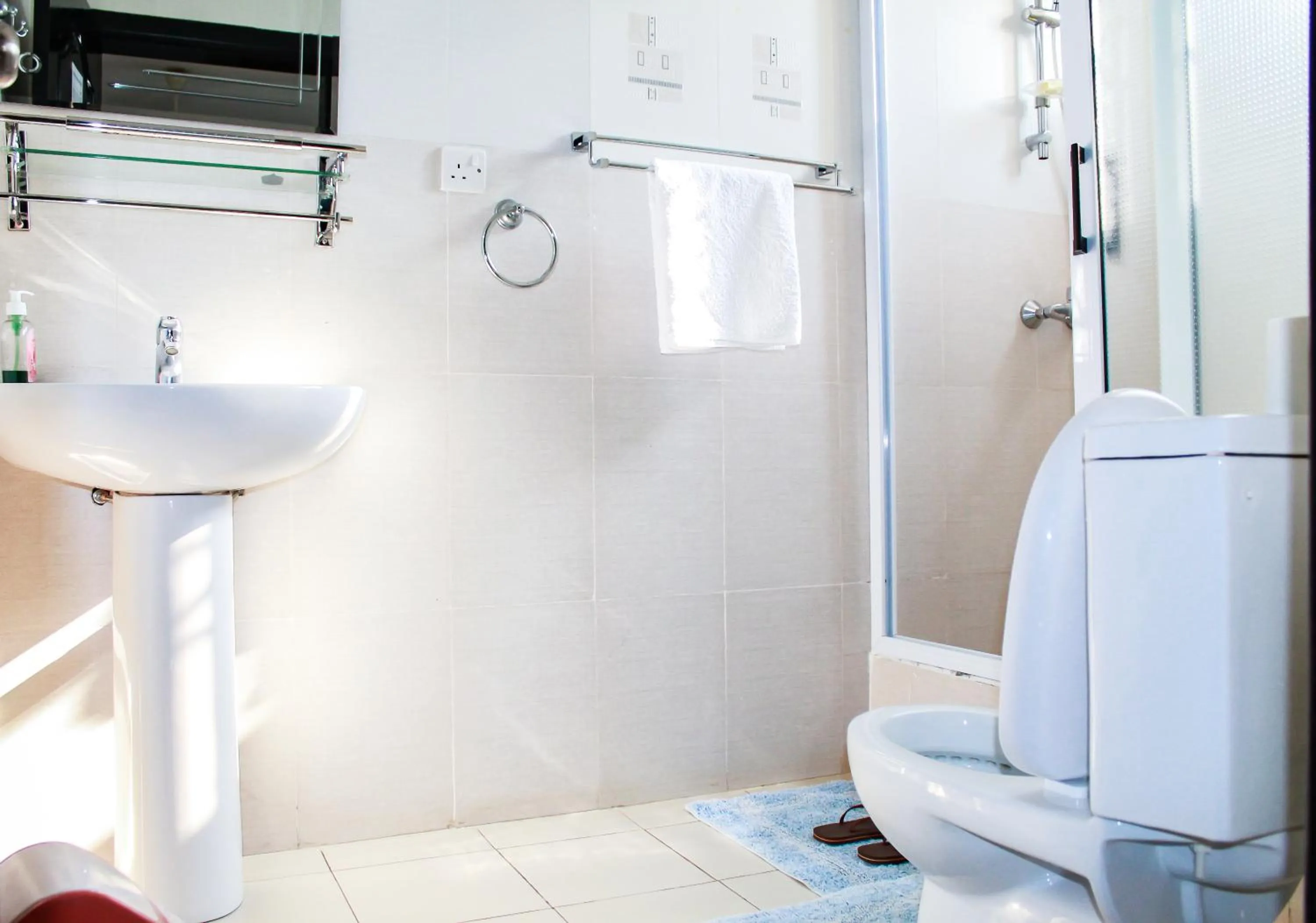 Bathroom in Exotic Palace Hotel