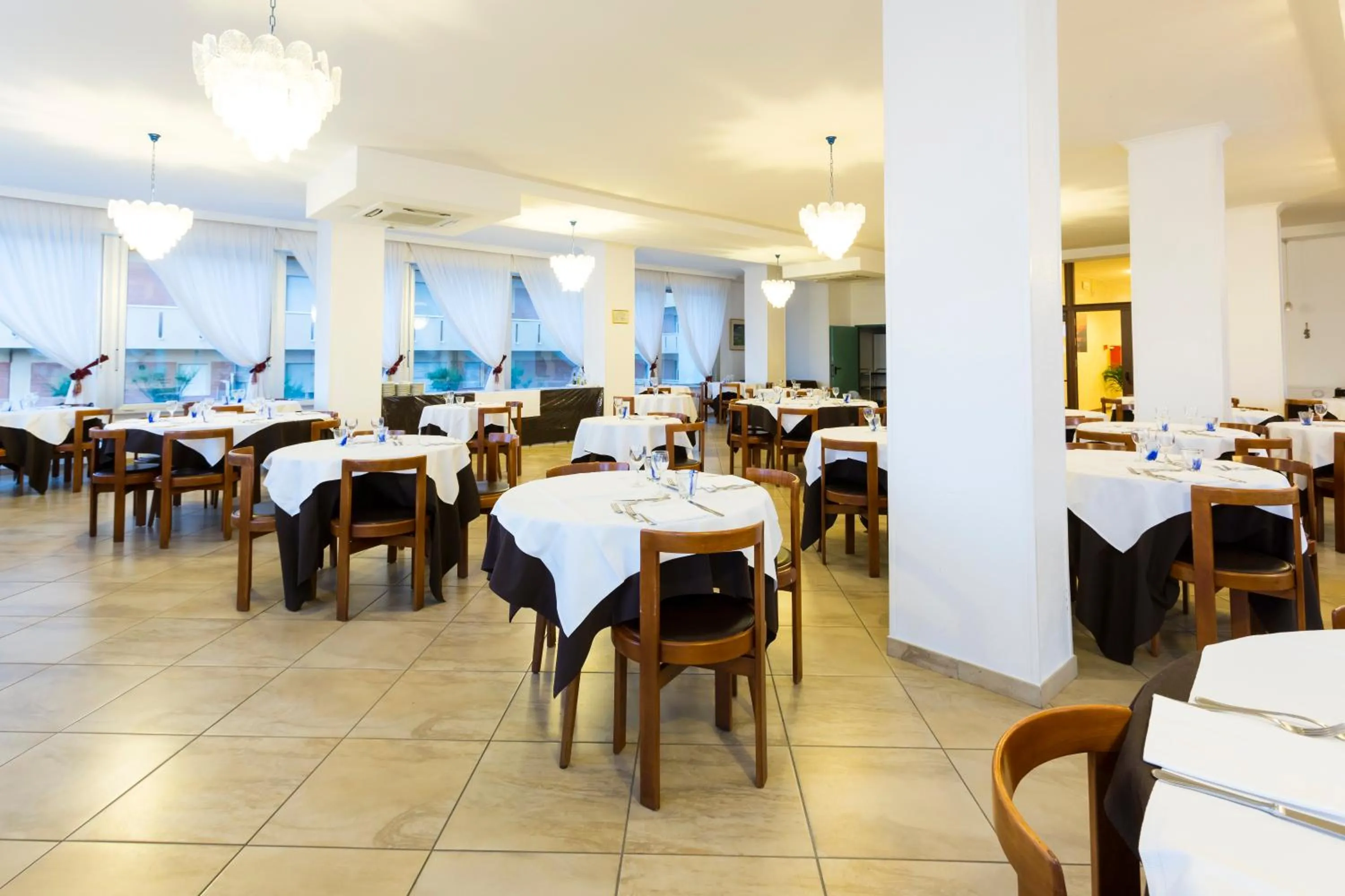 Restaurant/places to eat in Hotel CasaDei