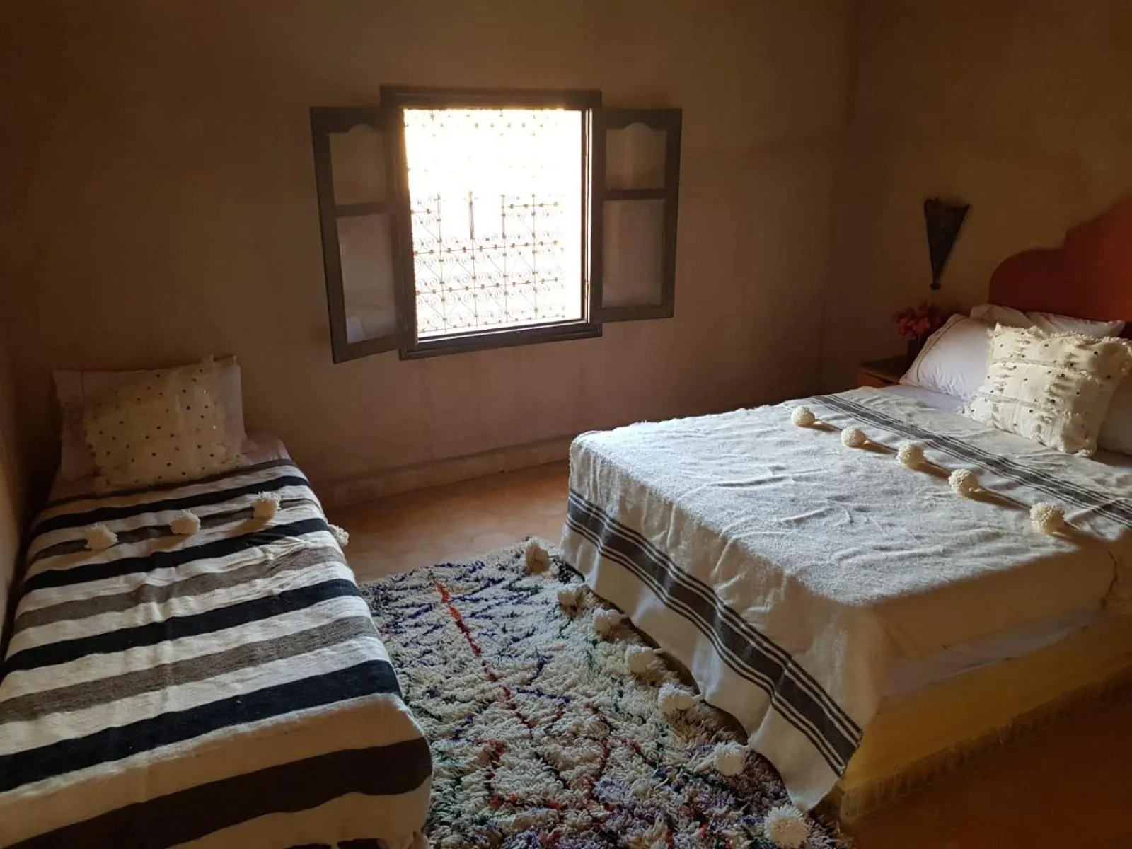 Bed in Kasbah Erg Chebbi