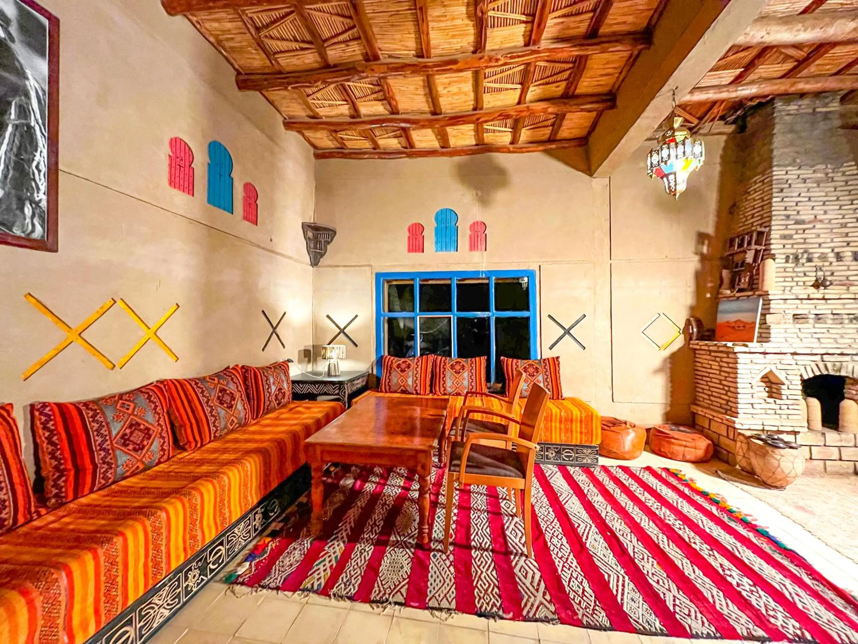 Living room in Kasbah Erg Chebbi