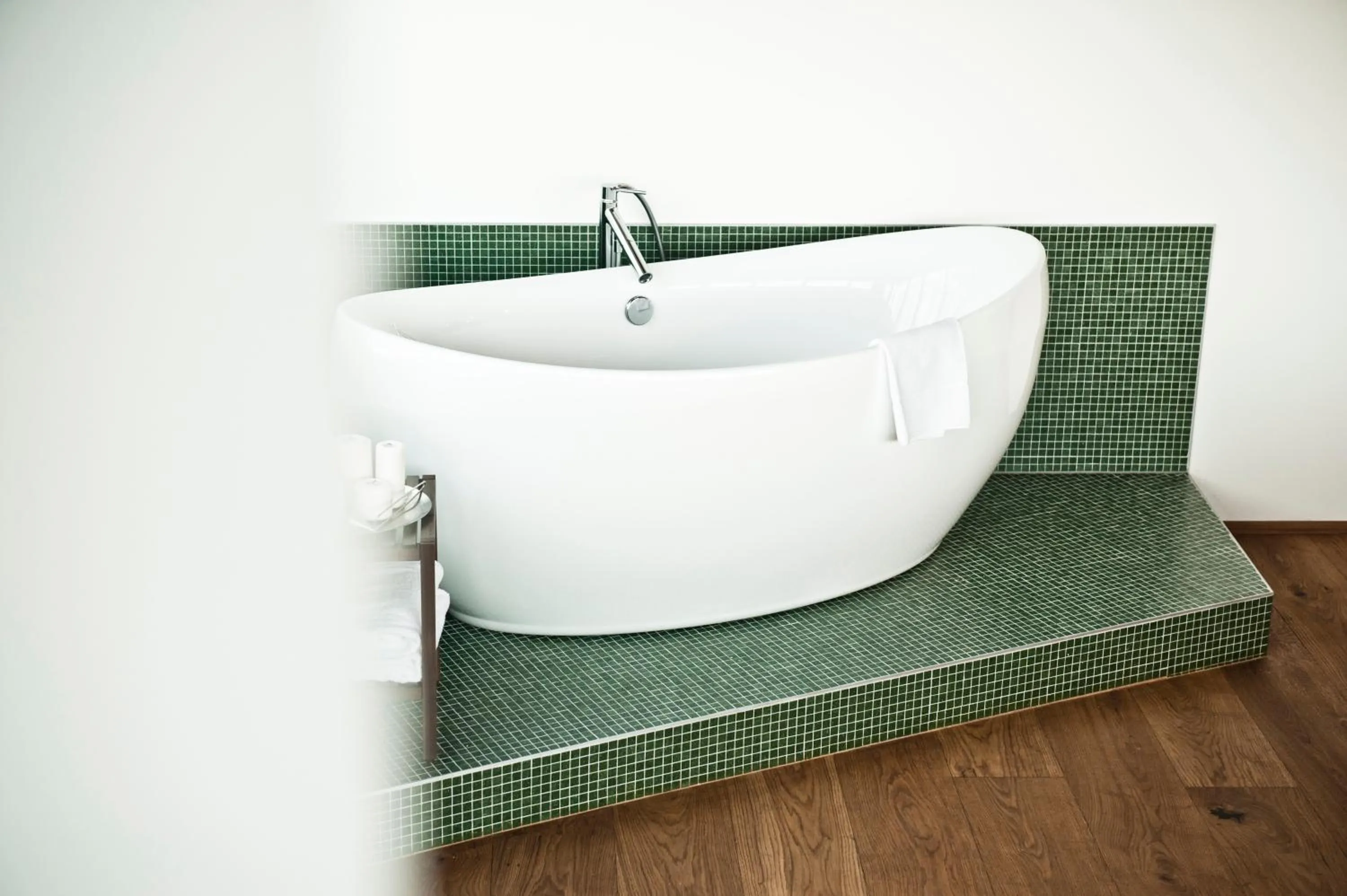 Bath in Hotel Daniel Vienna - Smart Lifestyle Near City Centre