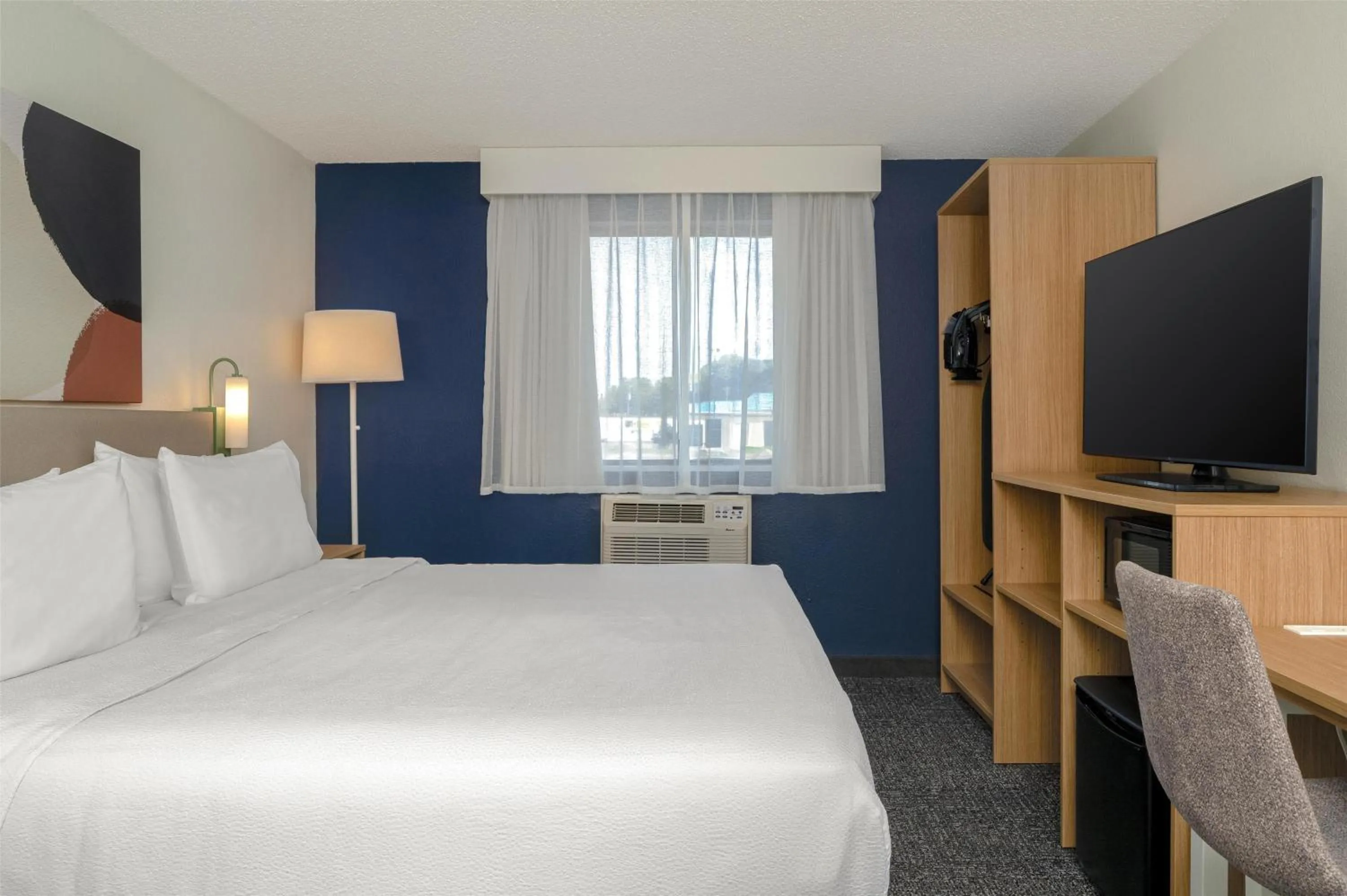 Bed in Spark by Hilton Carlisle South