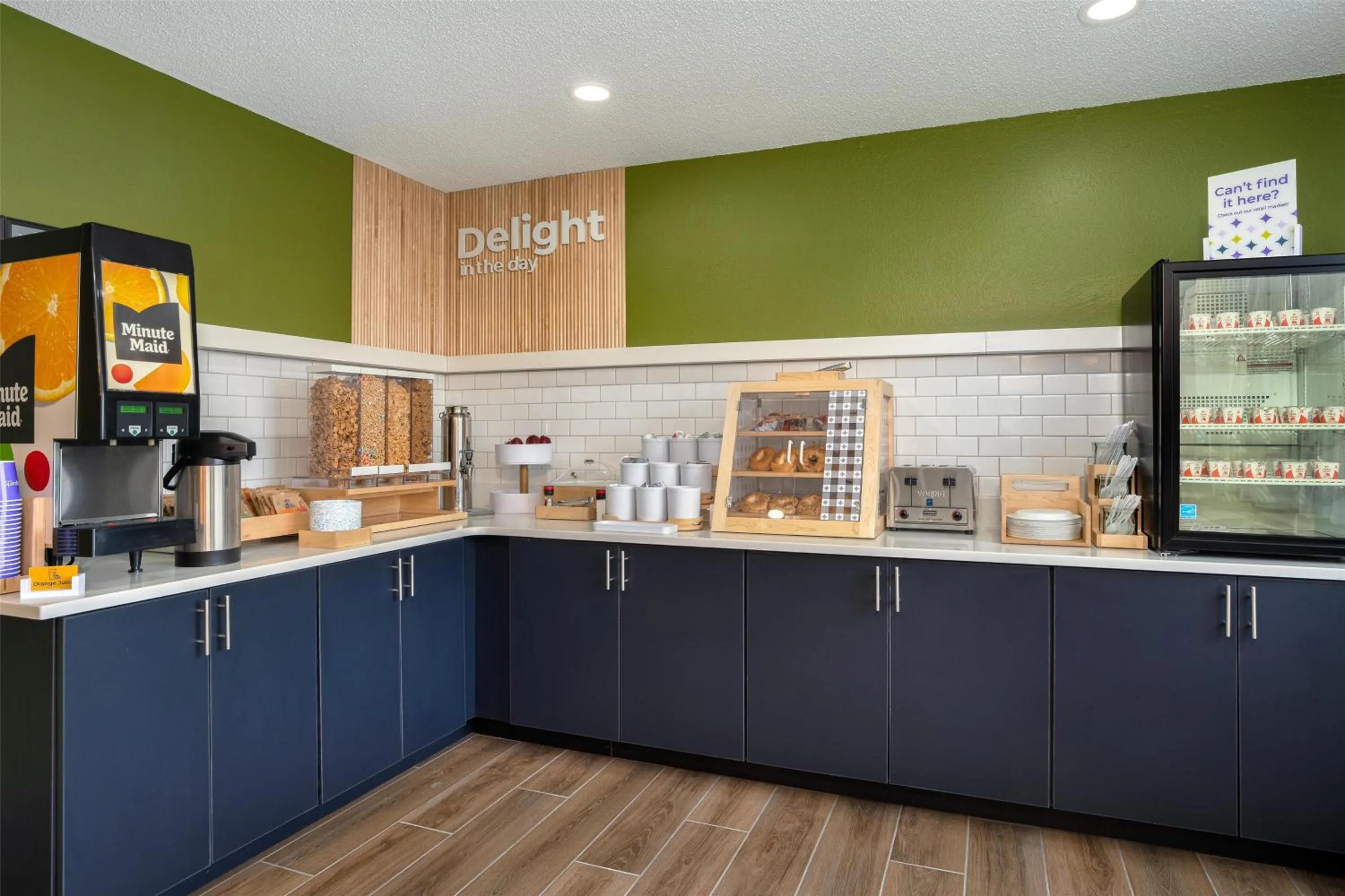 Breakfast in Spark by Hilton Carlisle South