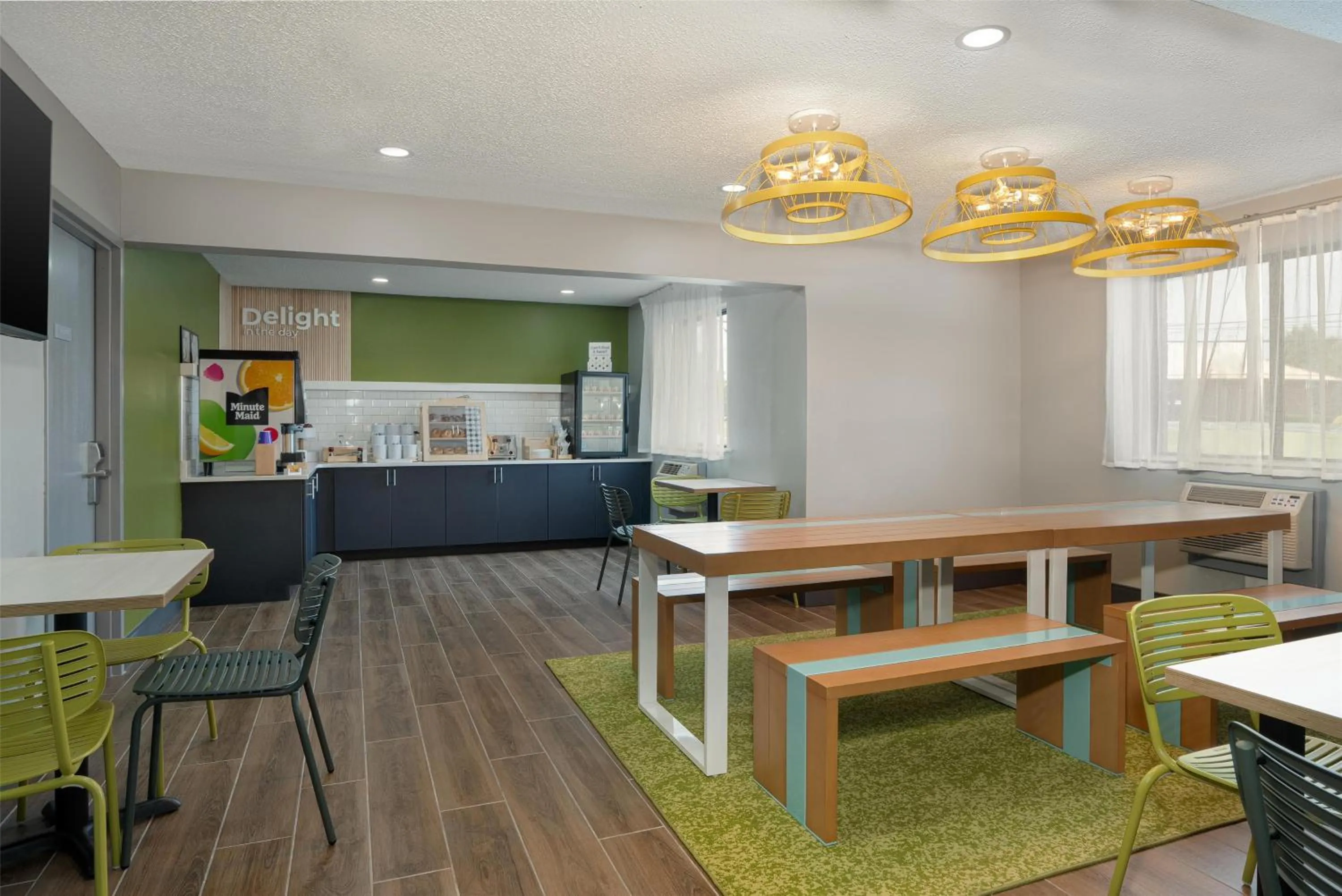 Breakfast in Spark by Hilton Carlisle South