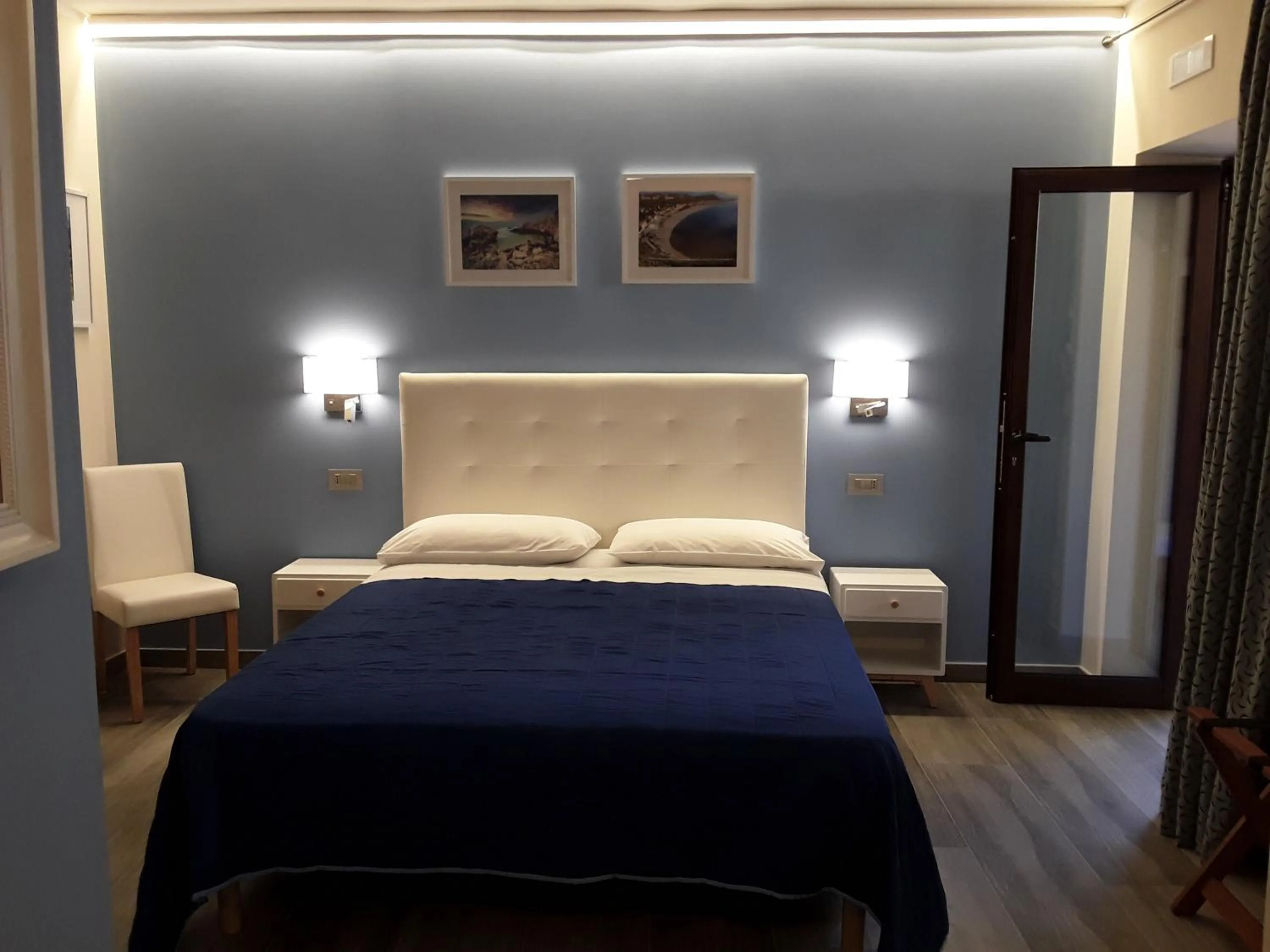 Photo of the whole room in Al Castello B&B