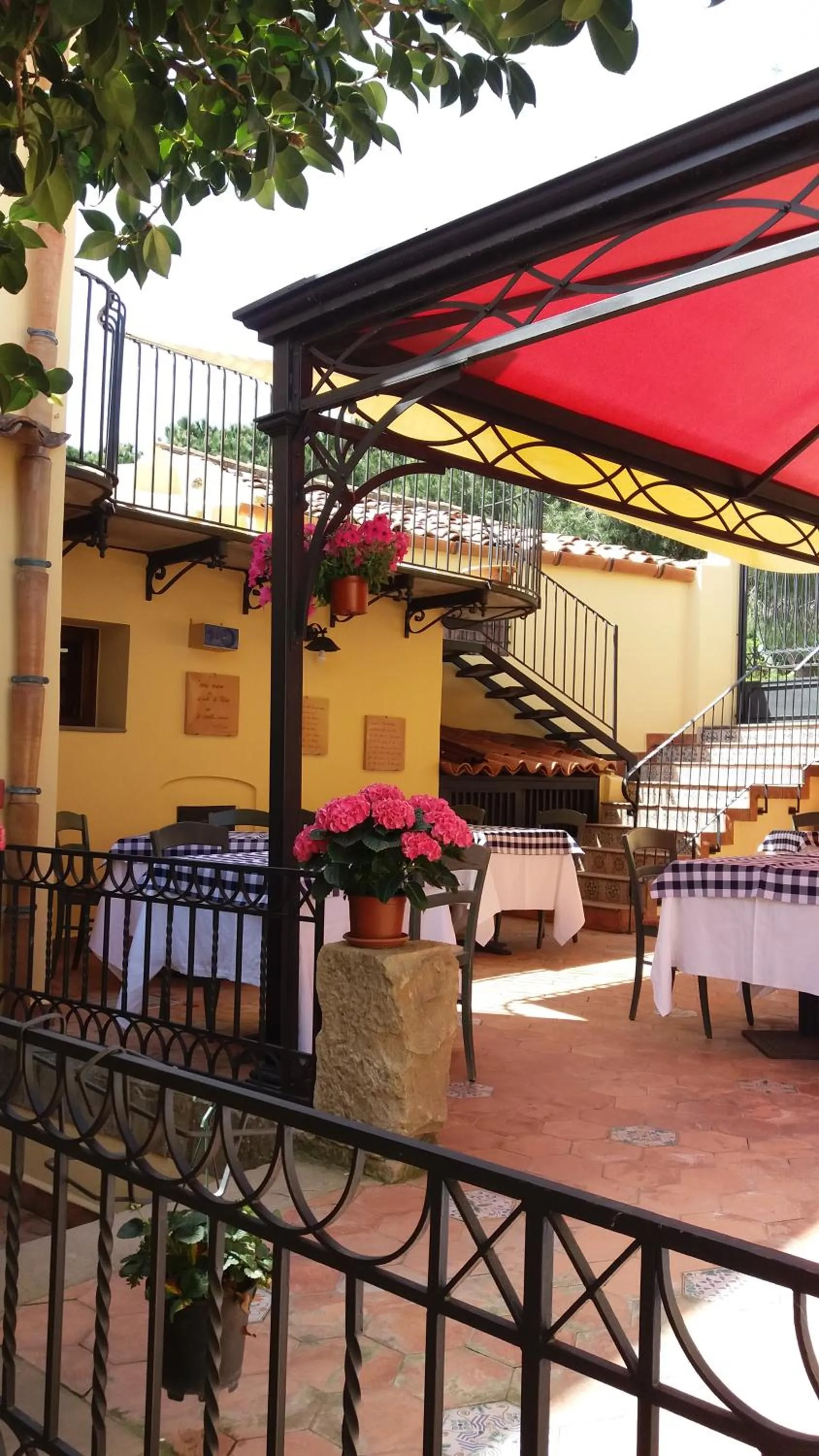 Garden in Al Castello B&B