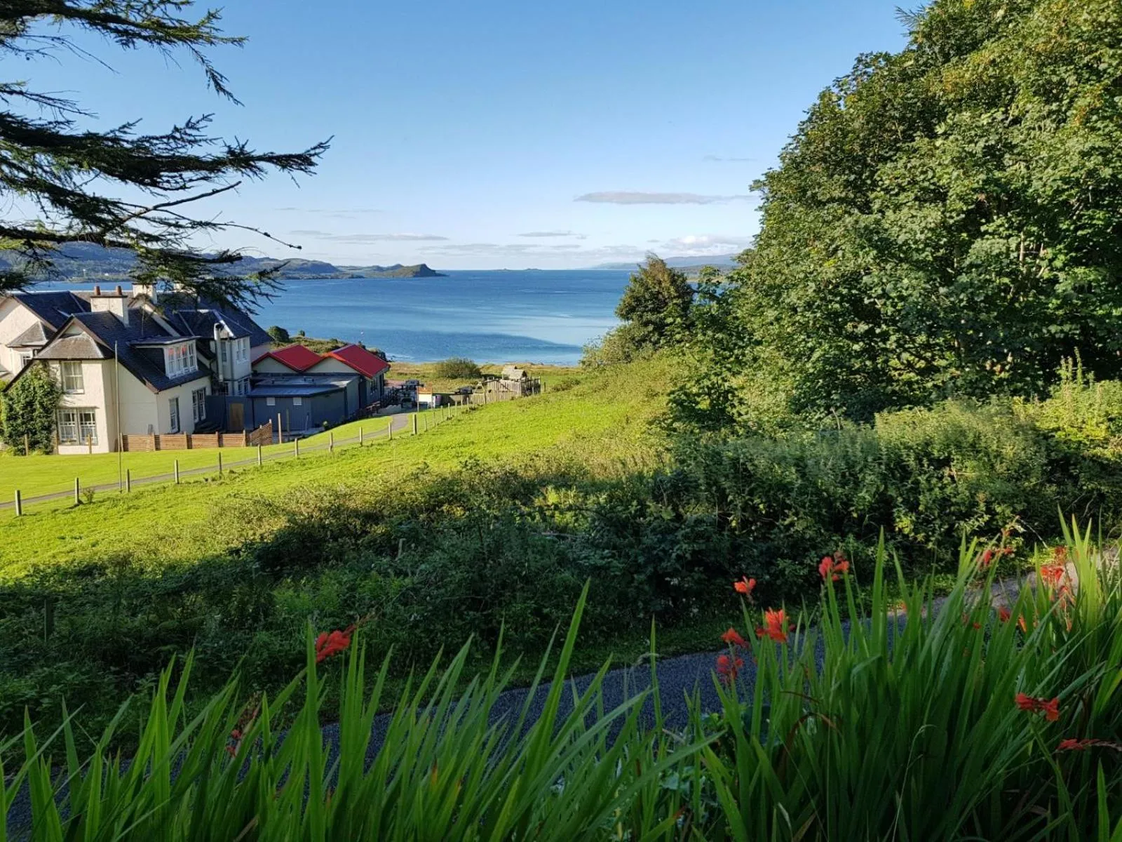 Restaurant/places to eat in The Old Cottage