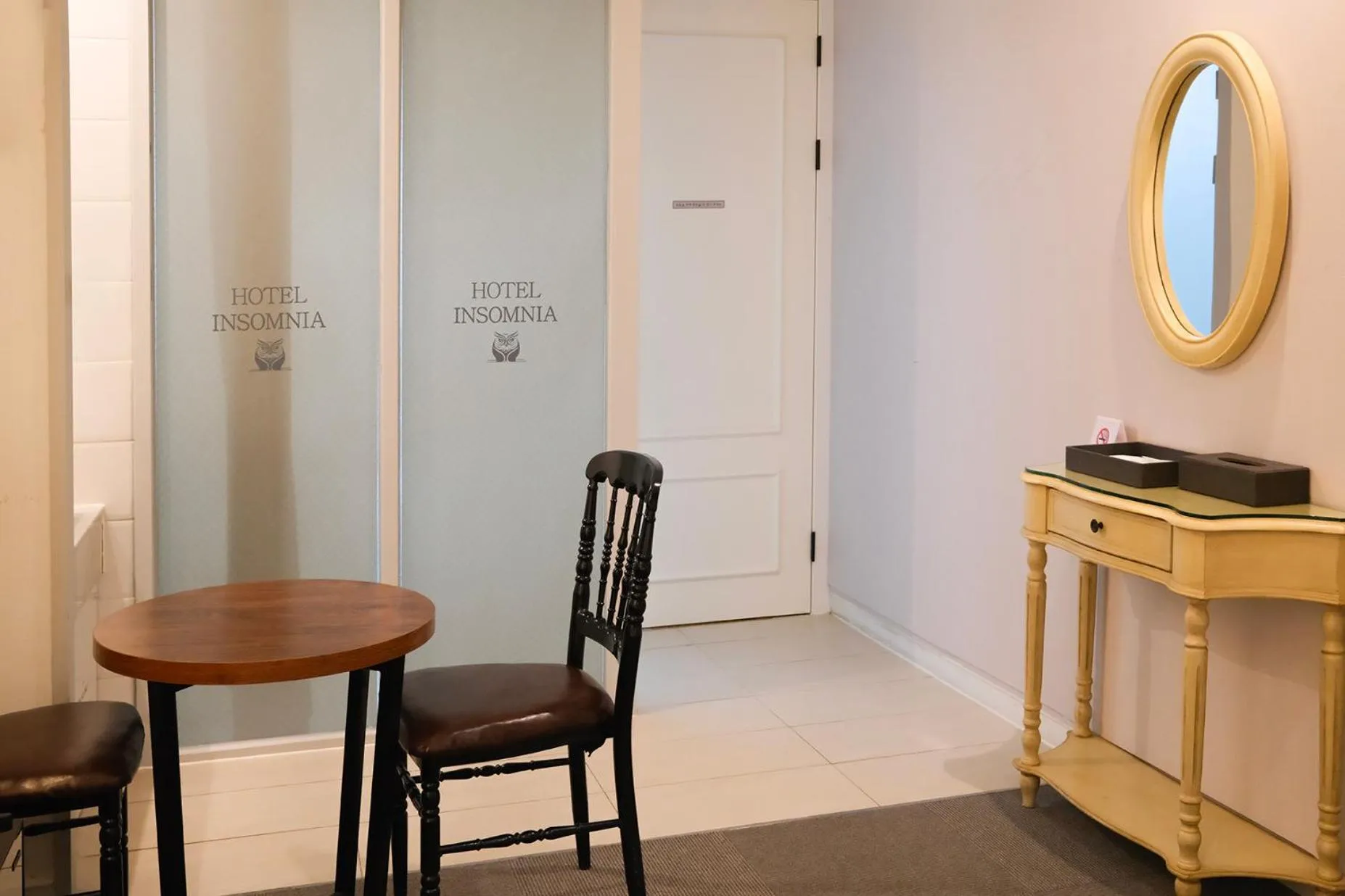 Photo of the whole room in 호텔 인썸니아 Hotel Insomnia 失眠酒店