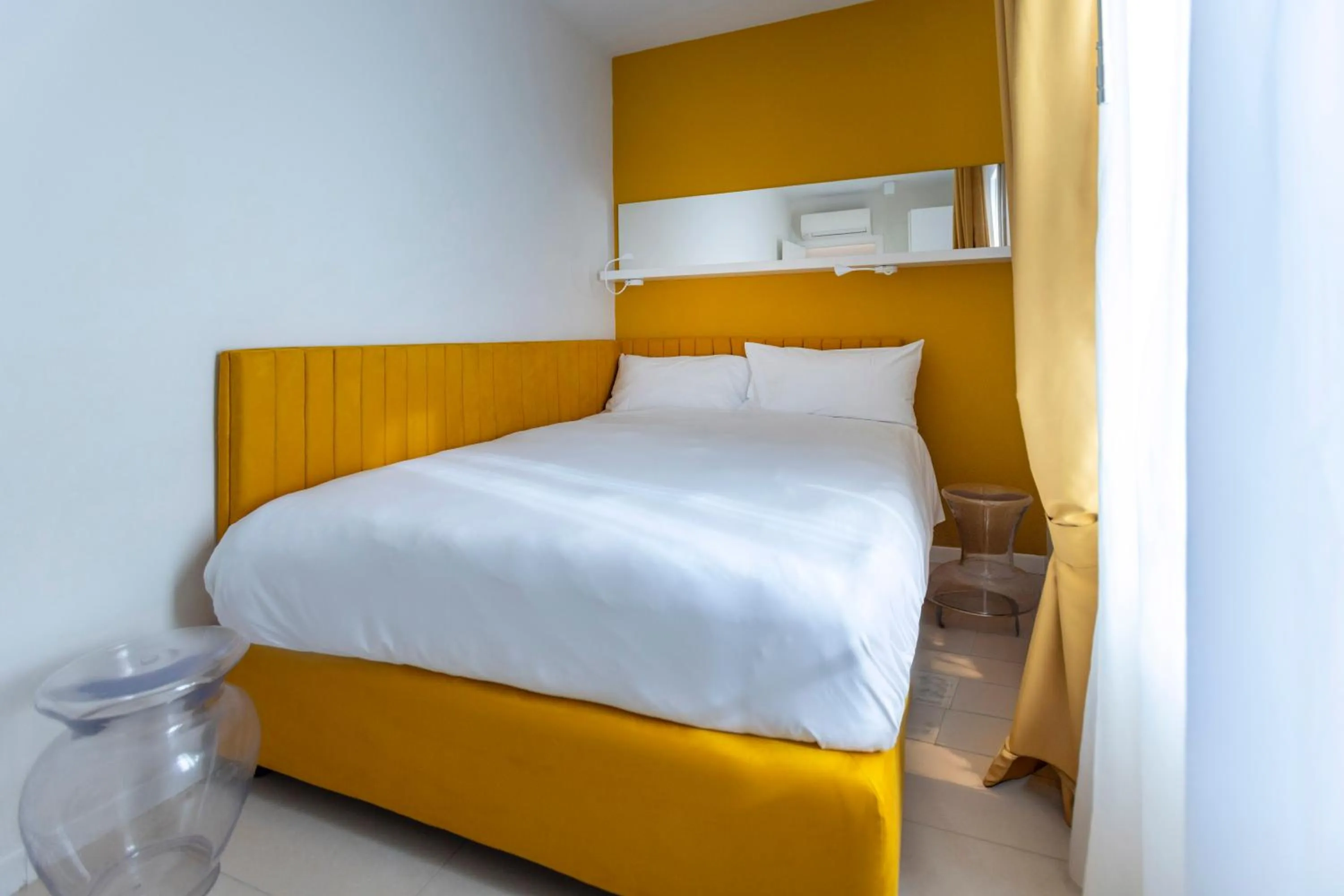 Bedroom, Bed in Opera Relais De Charme - Aparthotel