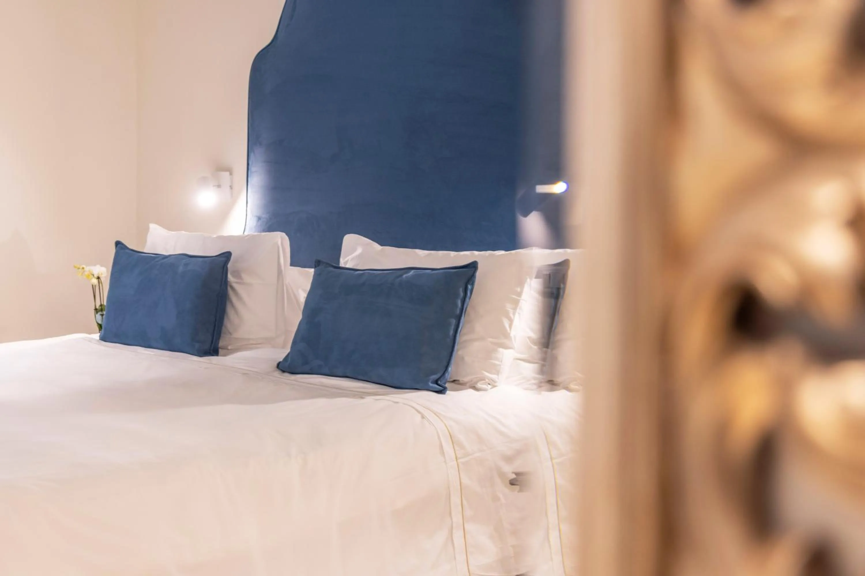 Bedroom, Bed in Opera Relais De Charme - Aparthotel