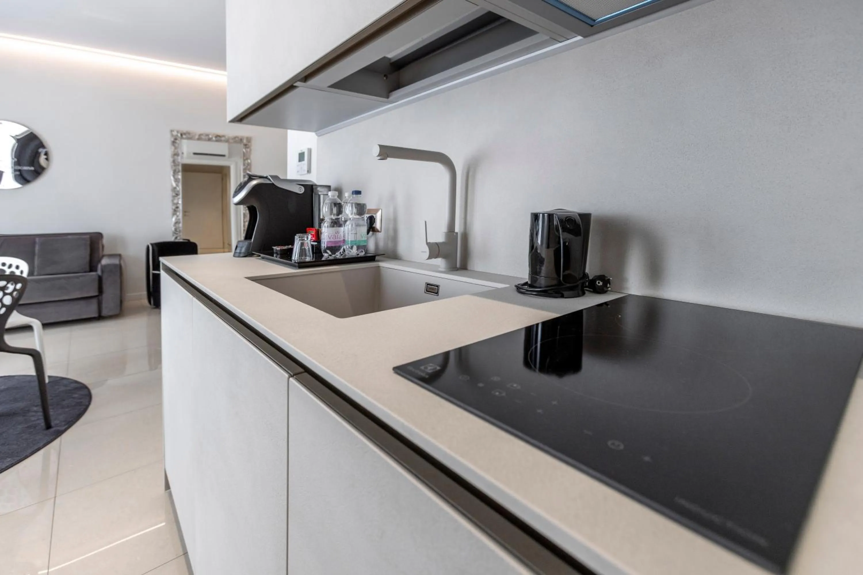 Kitchen or kitchenette in Opera Relais De Charme - Aparthotel