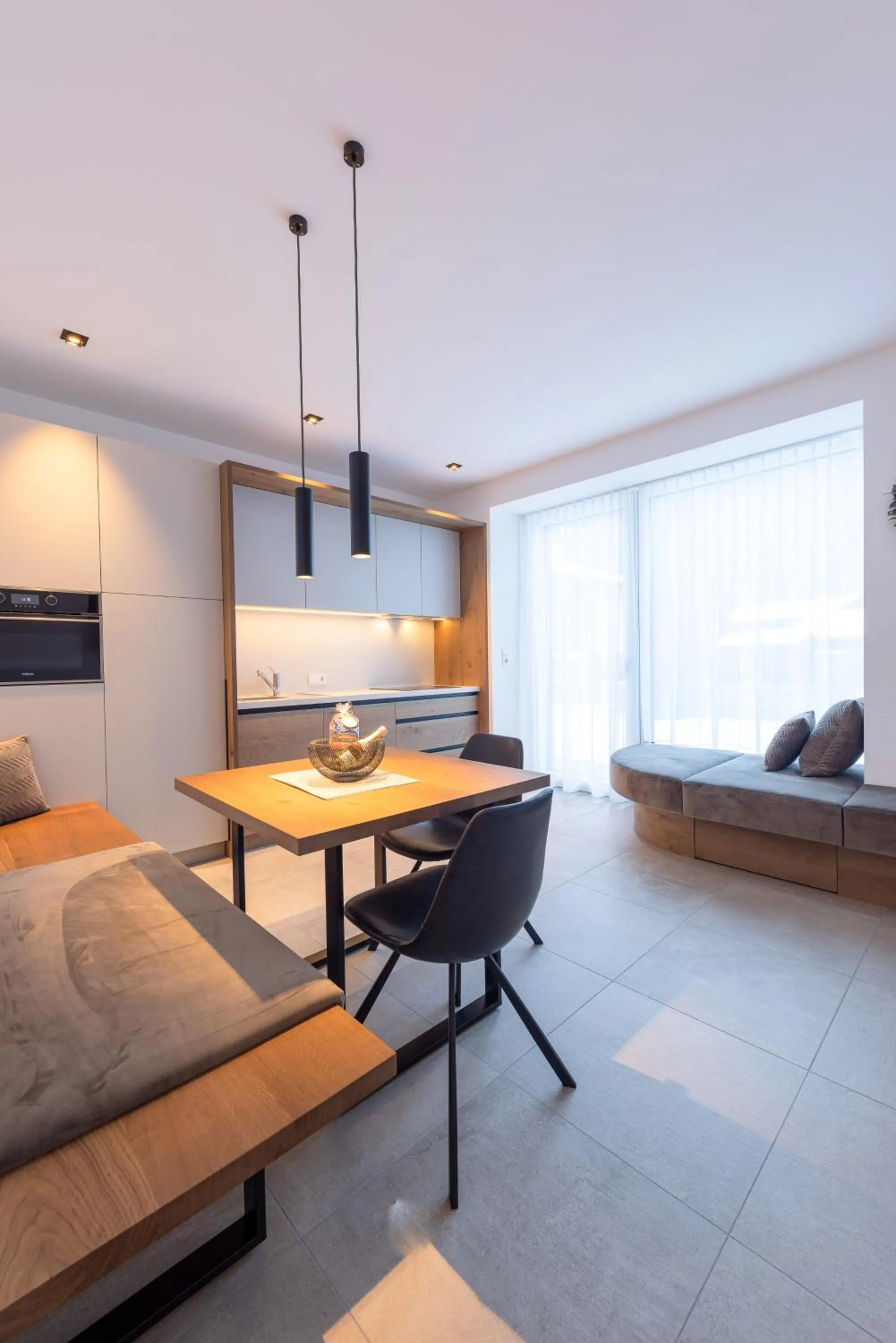 Living room in Max Mountain Apartments