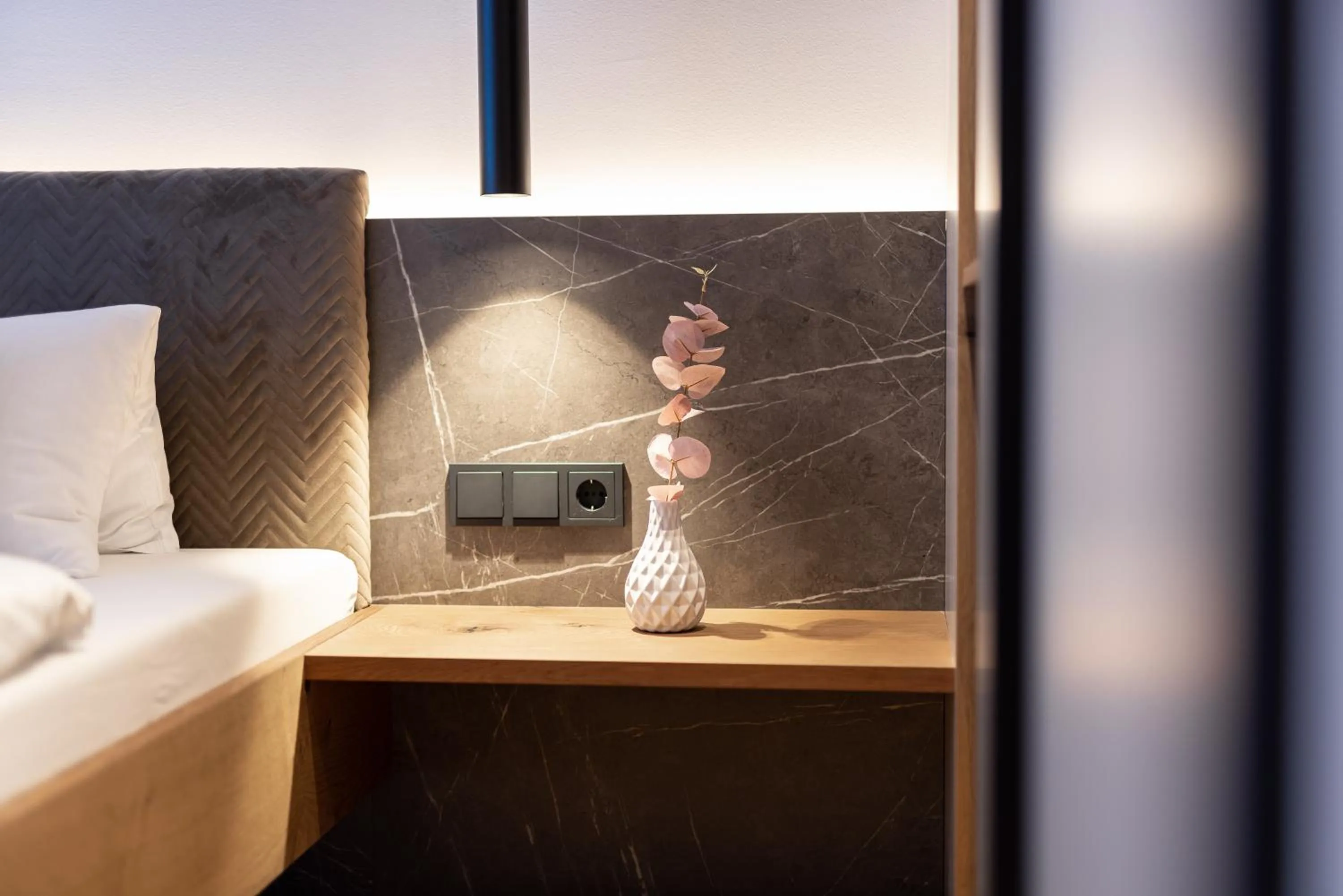 Bedroom in Max Mountain Apartments