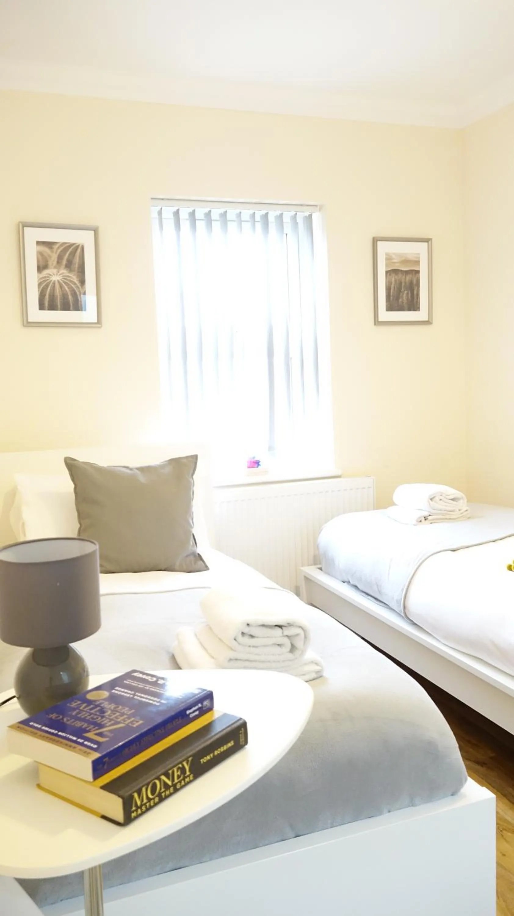 Bedroom, Bed in Heathrow Ensuite Rooms- Auto check in