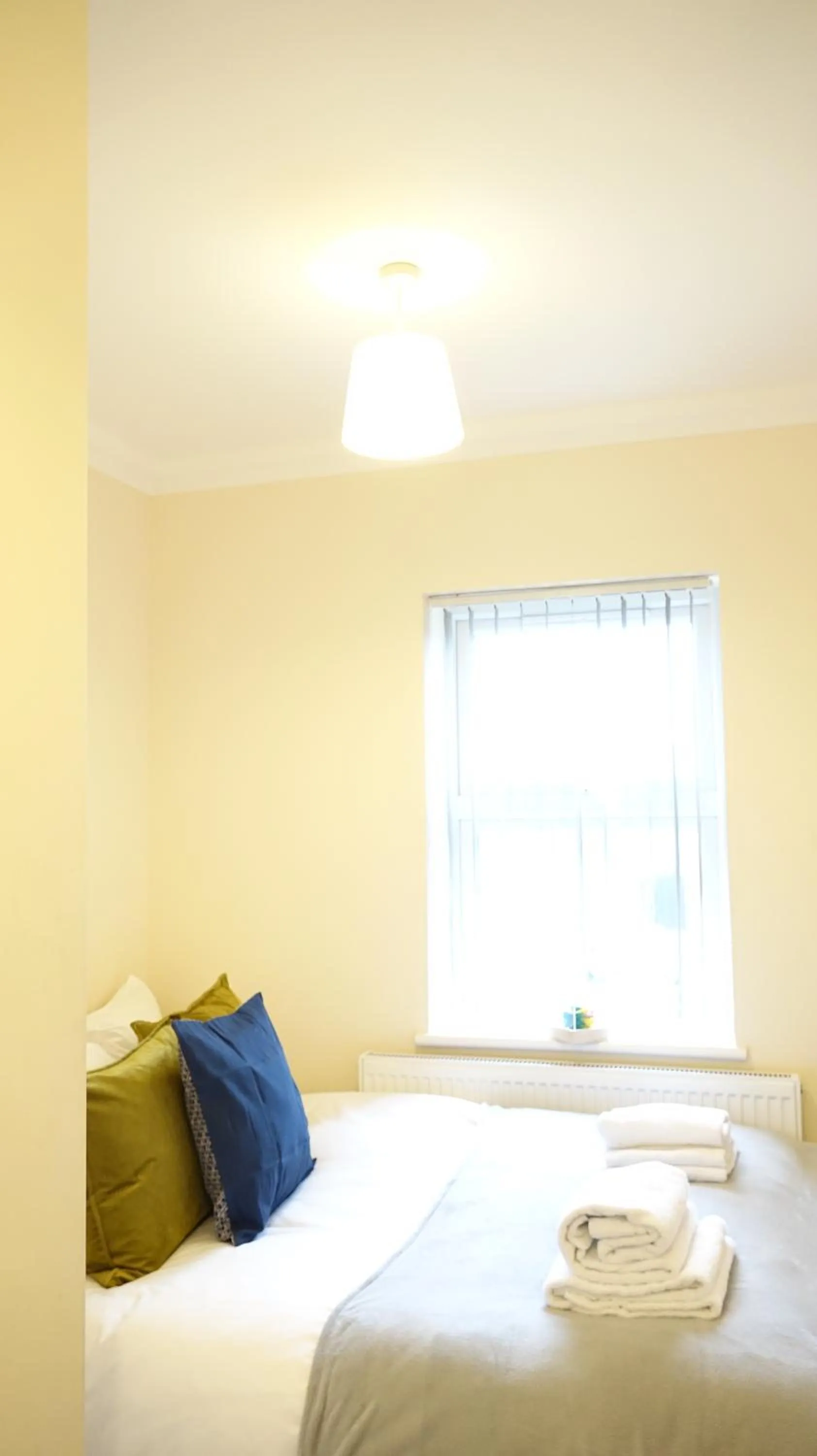 Bedroom, Bed in Heathrow Ensuite Rooms- Auto check in