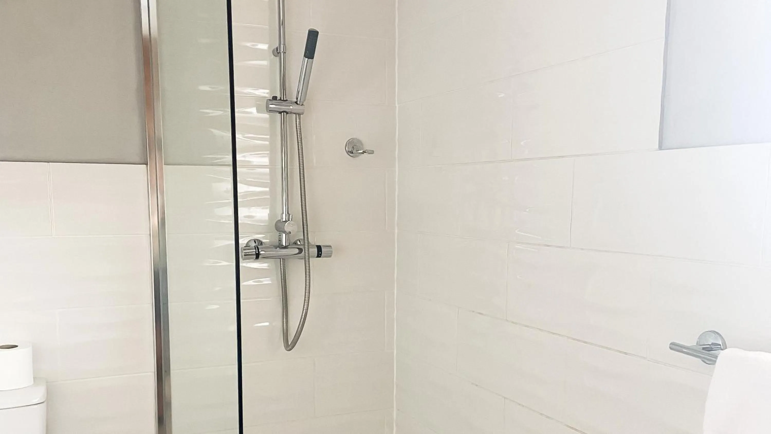 Shower in Horsley Lodge