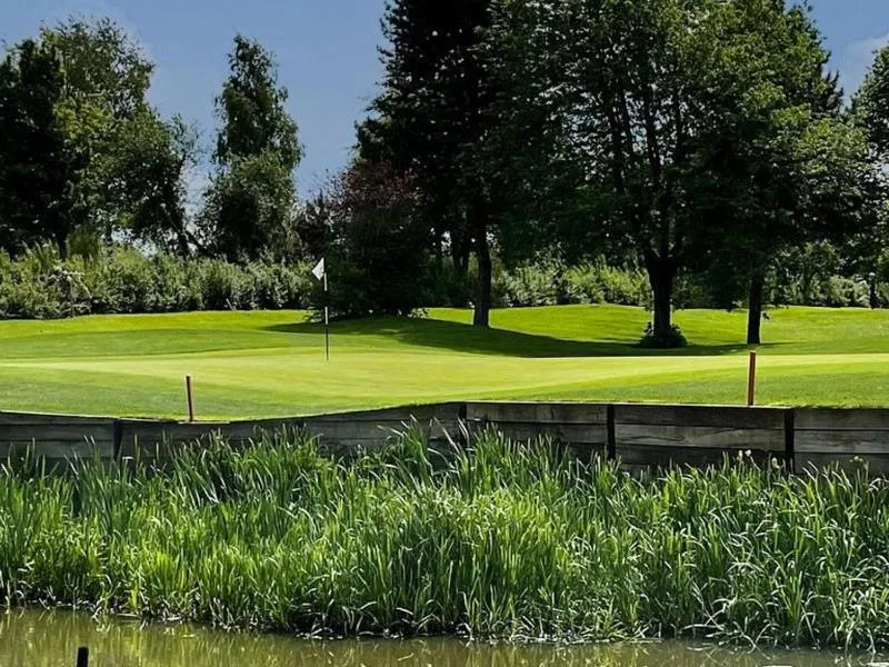 Golfcourse in Horsley Lodge